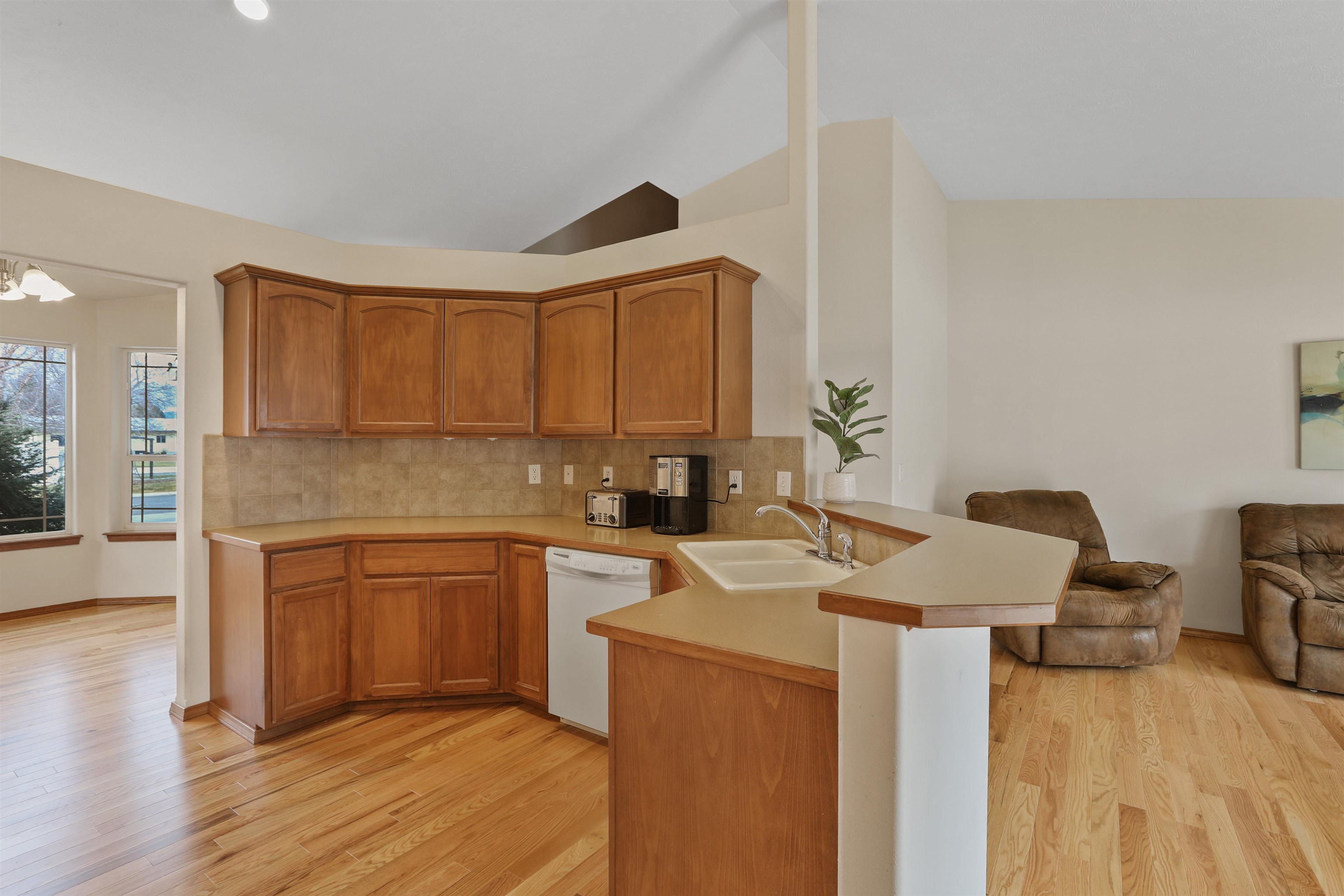 14316 E 31st Ln - Photo 10