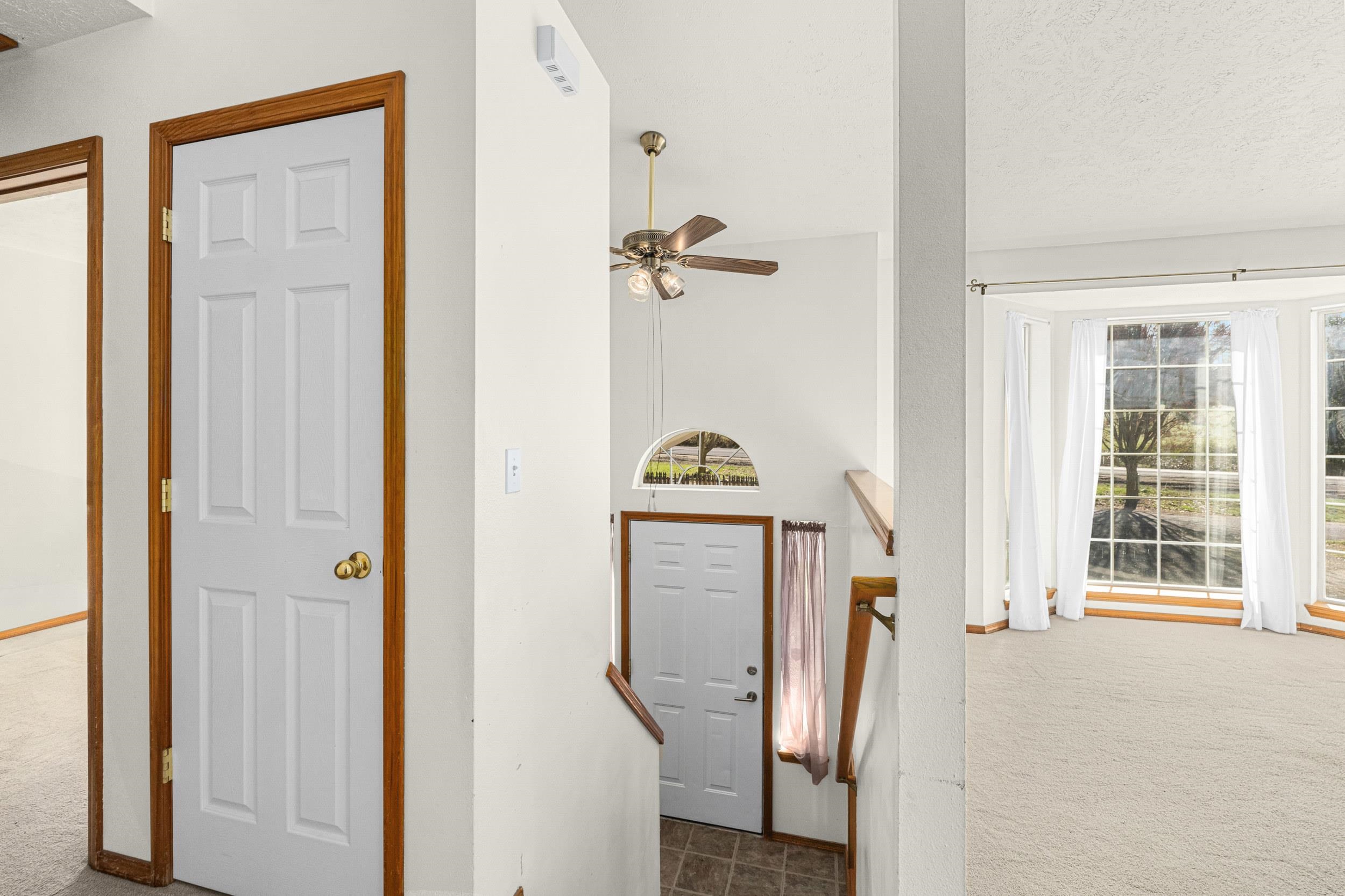 38121 N Frontage Rd - Photo 11