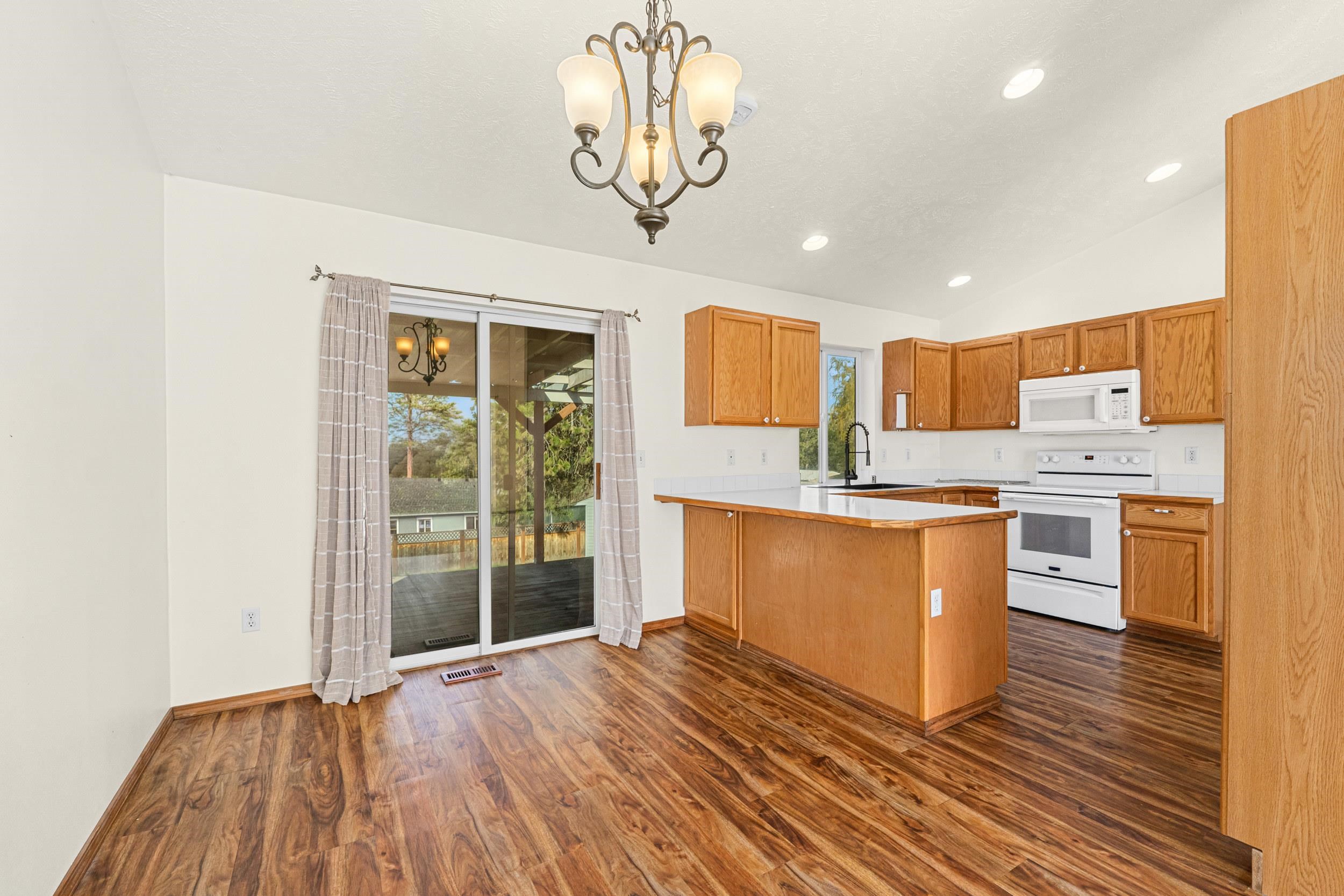 38121 N Frontage Rd - Photo 14