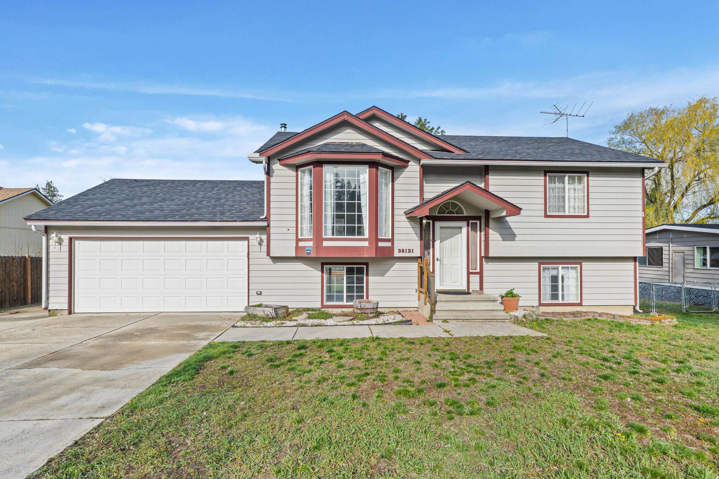 38121 N Frontage Rd - Photo 3