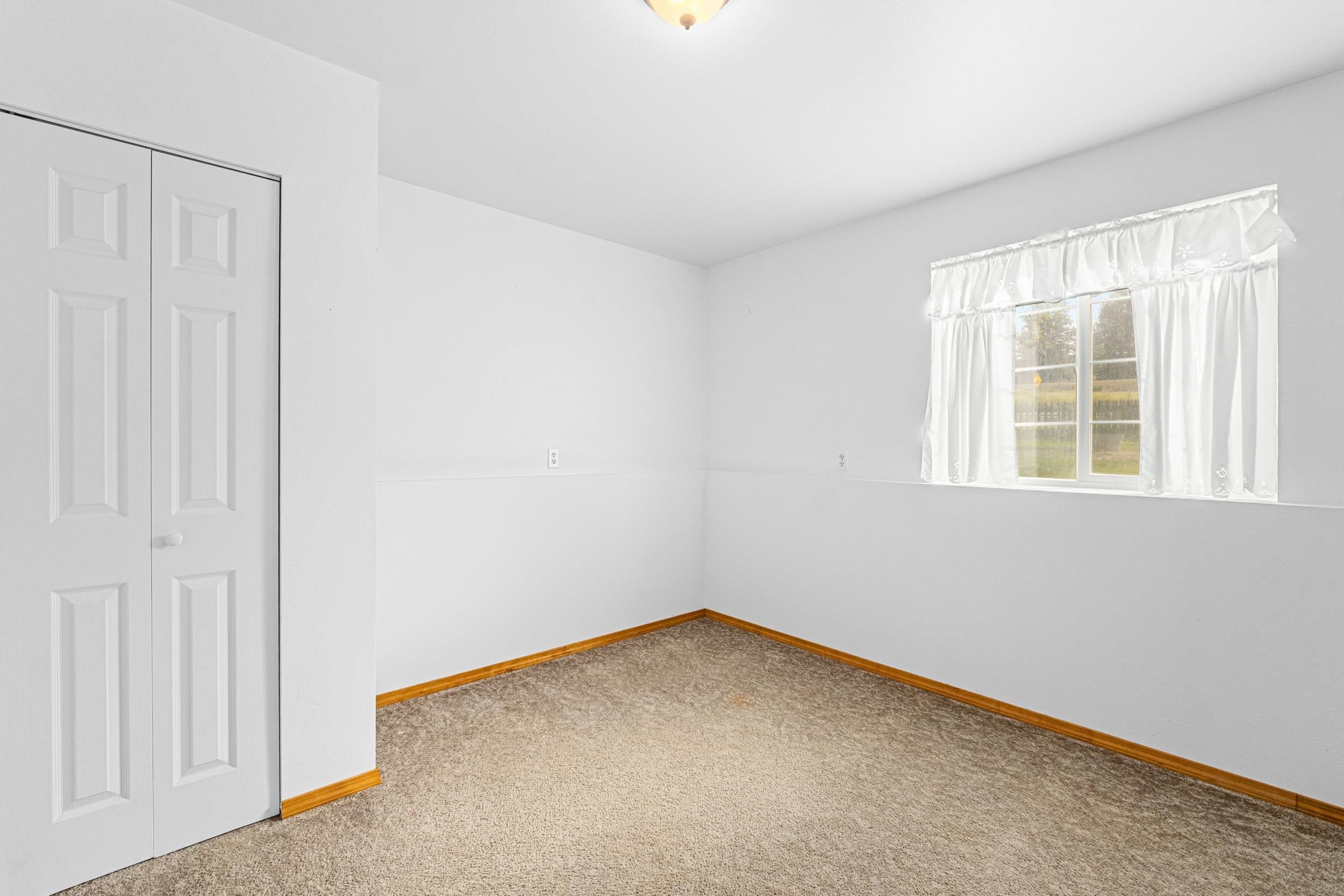 38121 N Frontage Rd - Photo 27