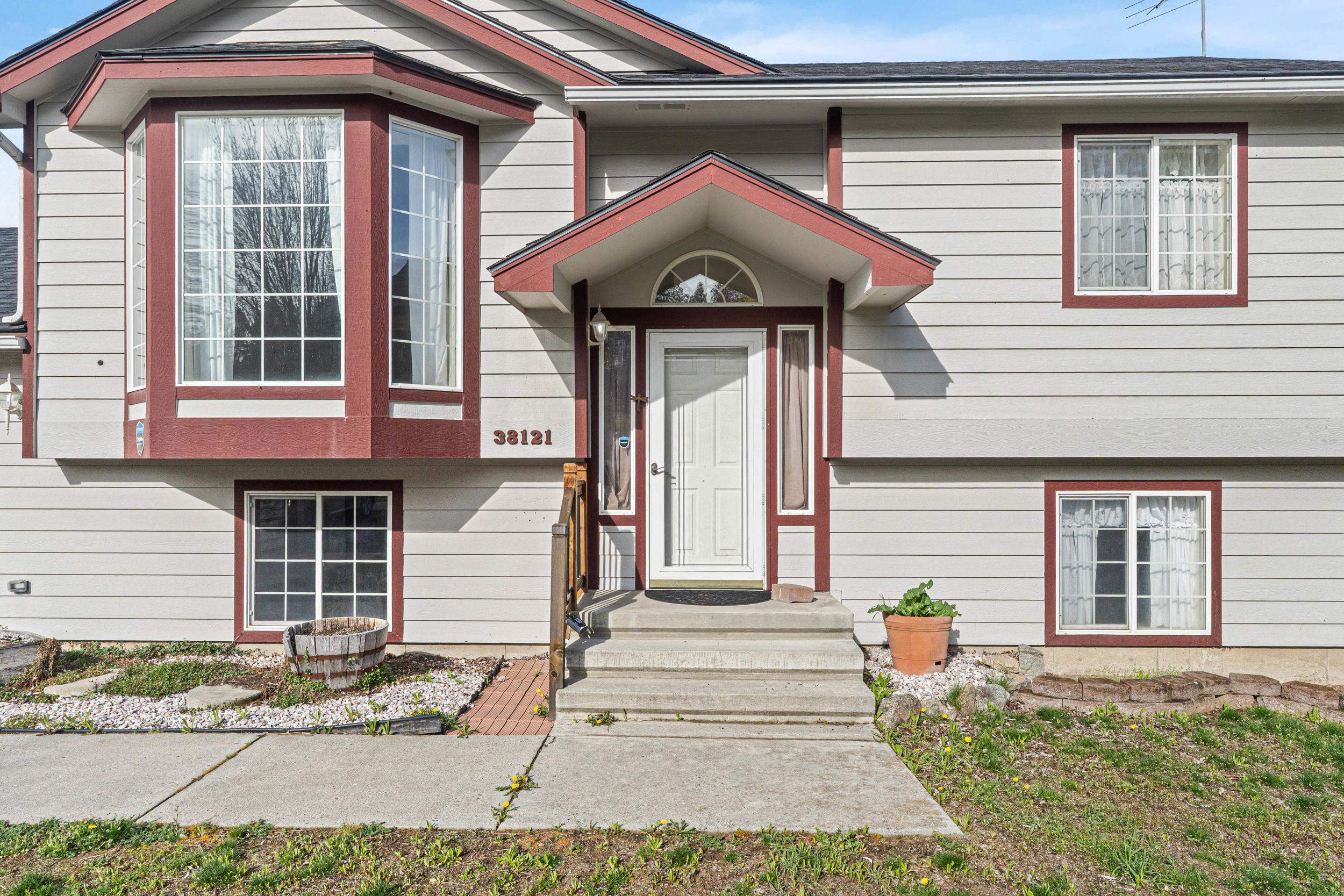38121 N Frontage Rd - Photo 4