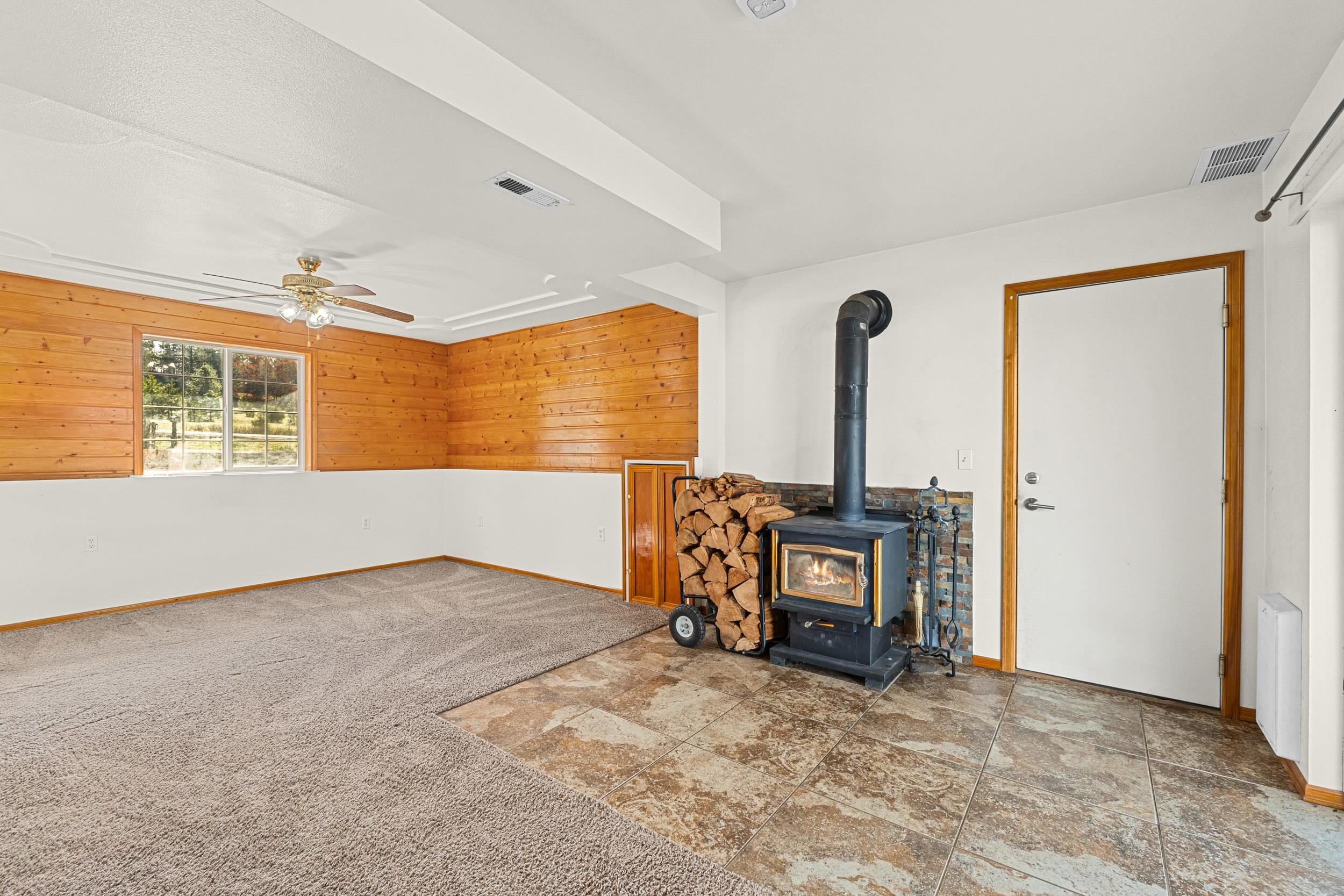 38121 N Frontage Rd - Photo 31
