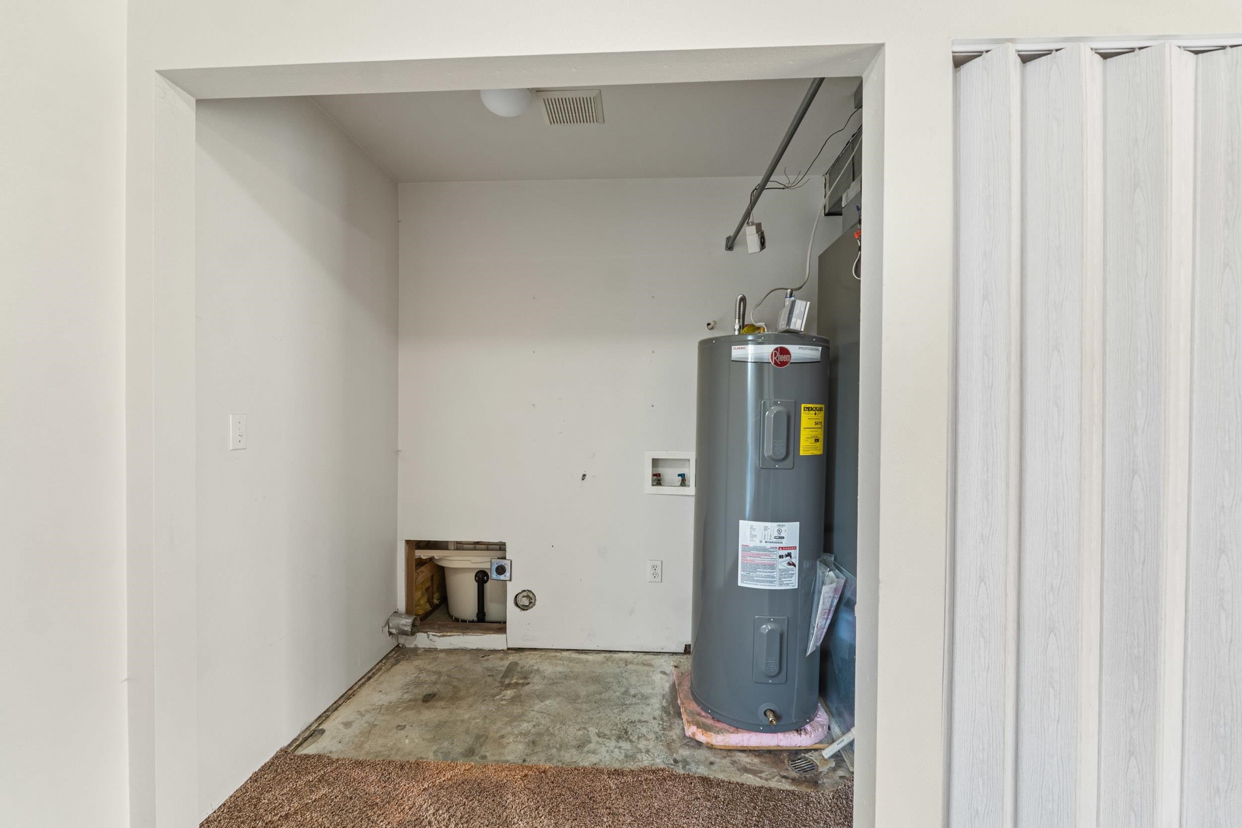 38121 N Frontage Rd - Photo 32