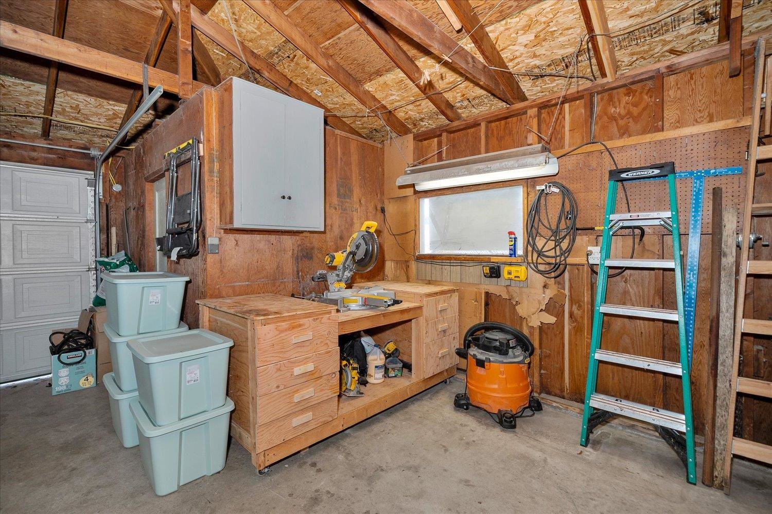 2307 W Rowan Ave - Photo 16