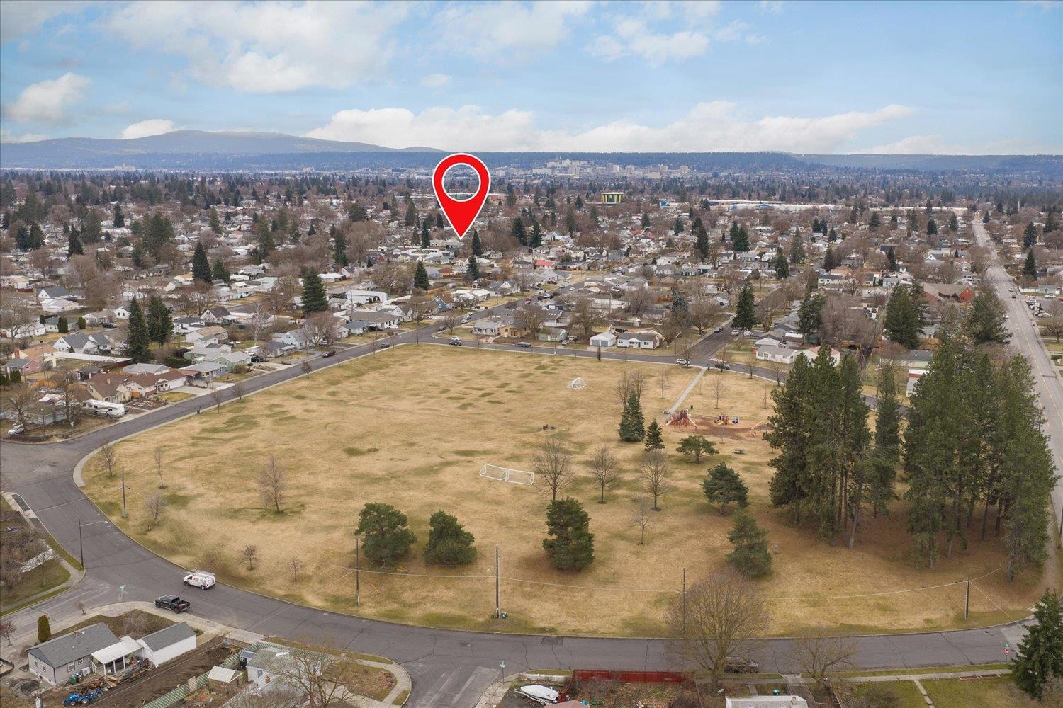 2307 W Rowan Ave - Photo 20
