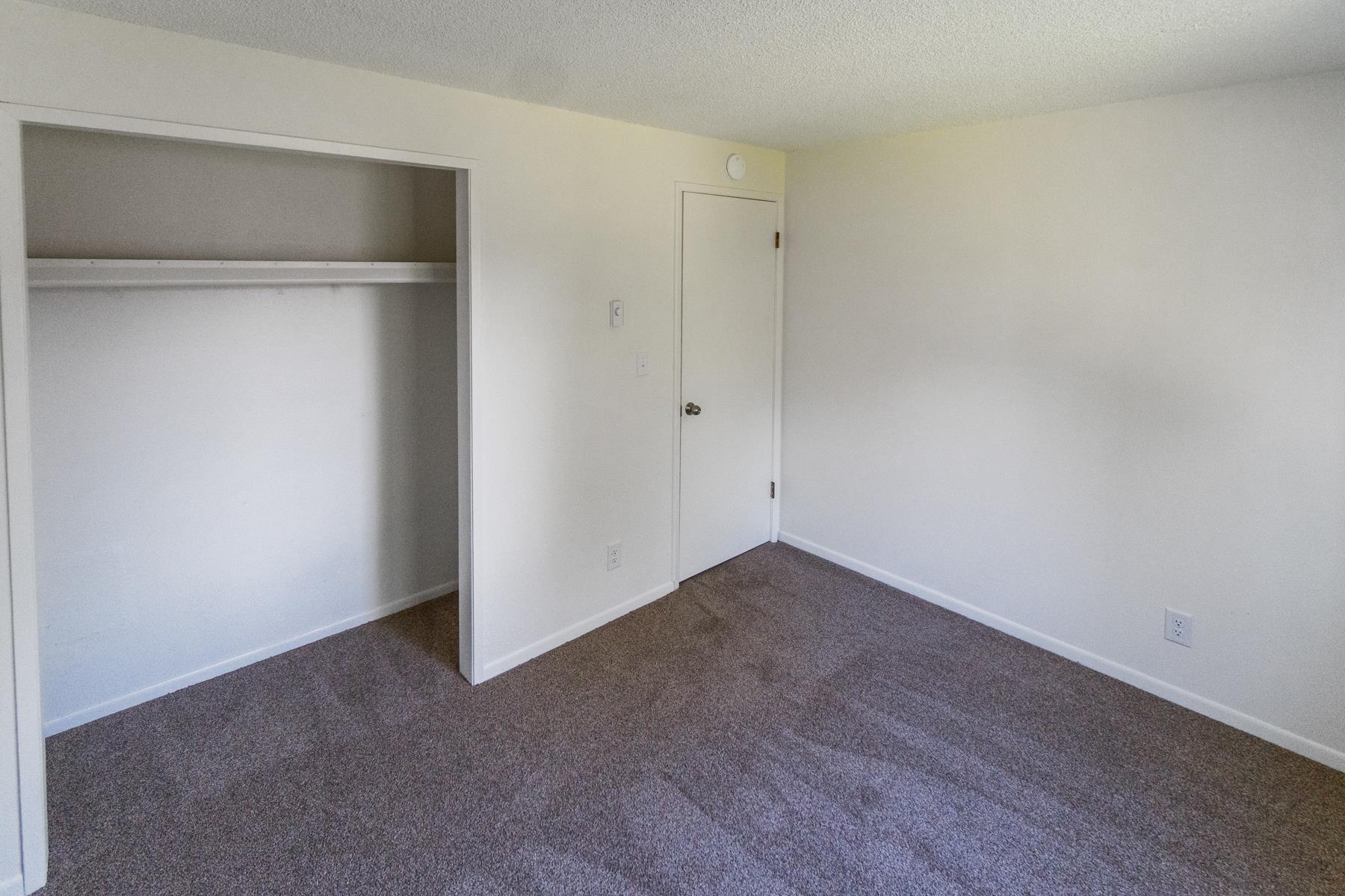 2616-2618 S Blake Rd - Photo 11