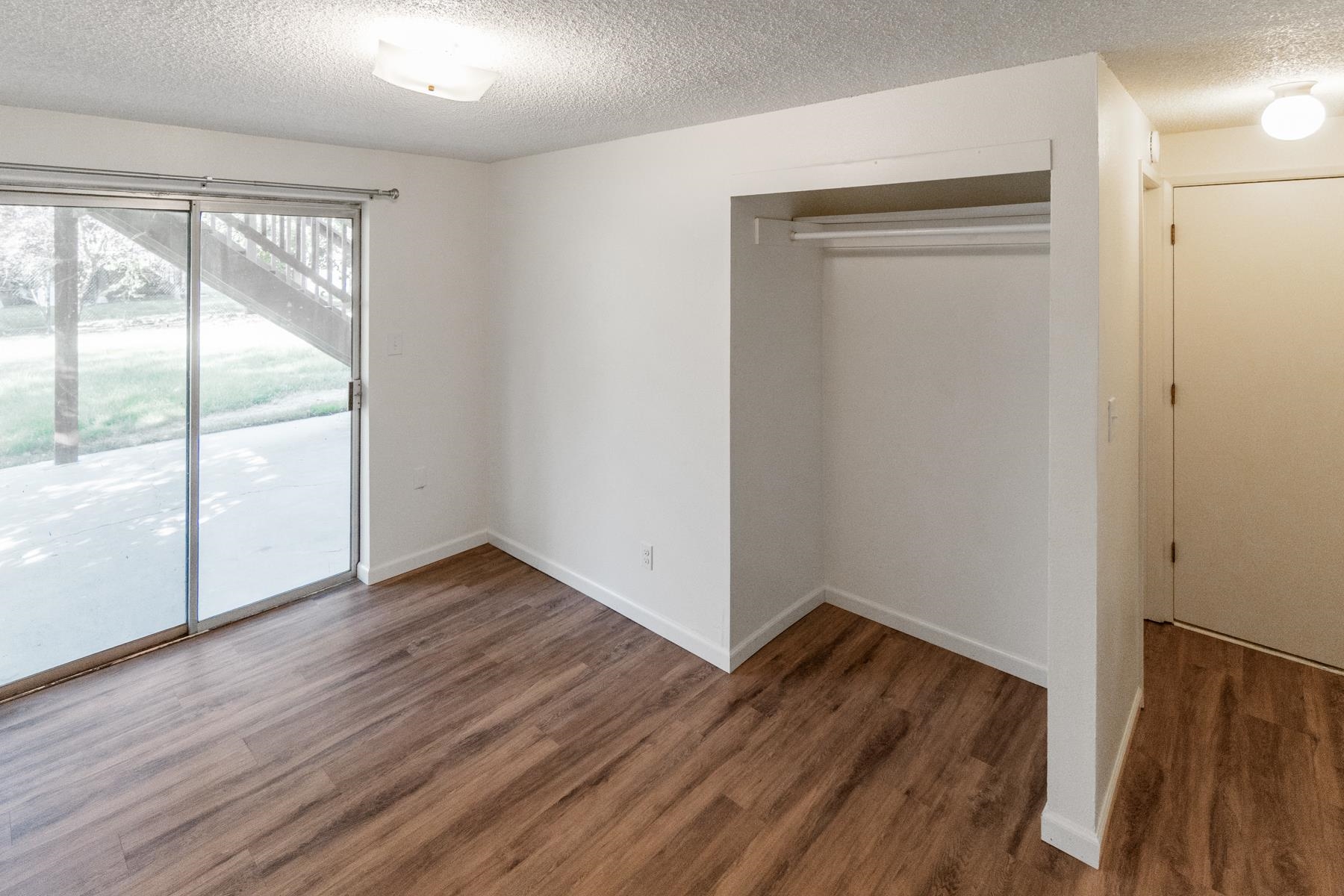 2616-2618 S Blake Rd - Photo 13