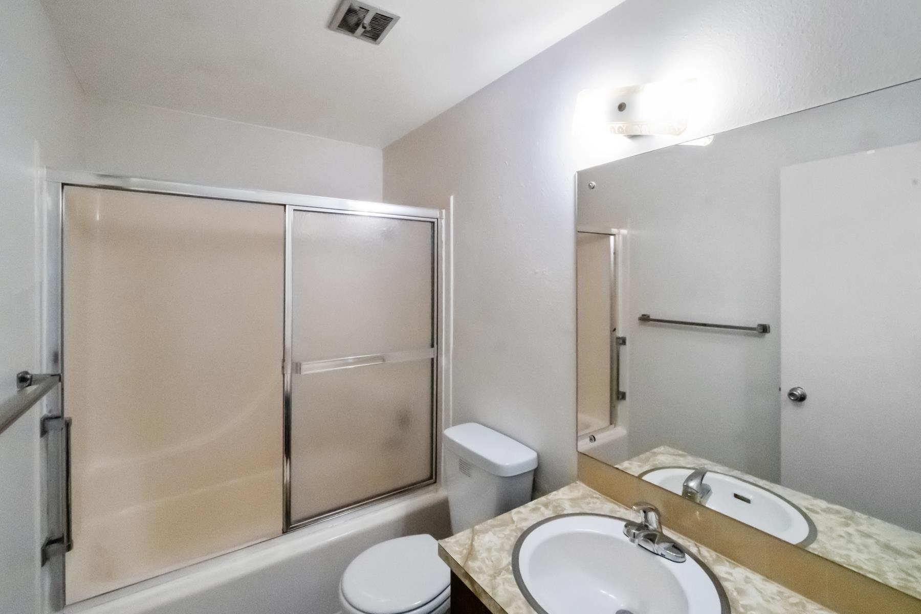2616-2618 S Blake Rd - Photo 20