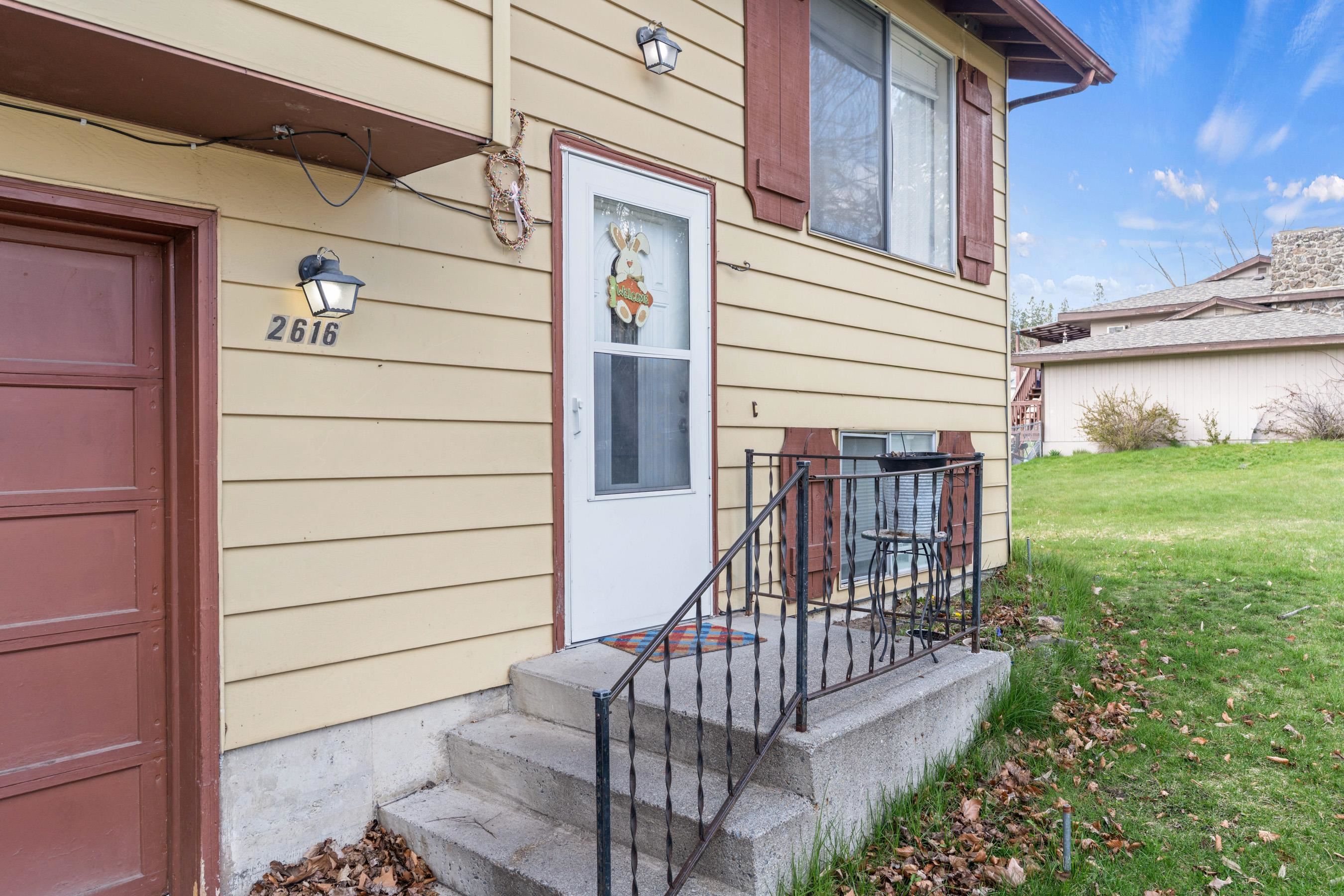 2616-2618 S Blake Rd - Photo 32