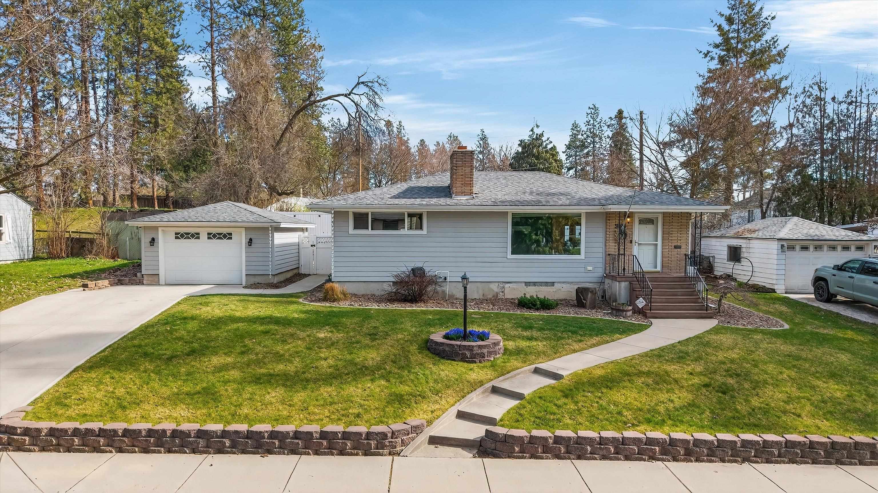 3033 W Litchfield Pl - Photo 2