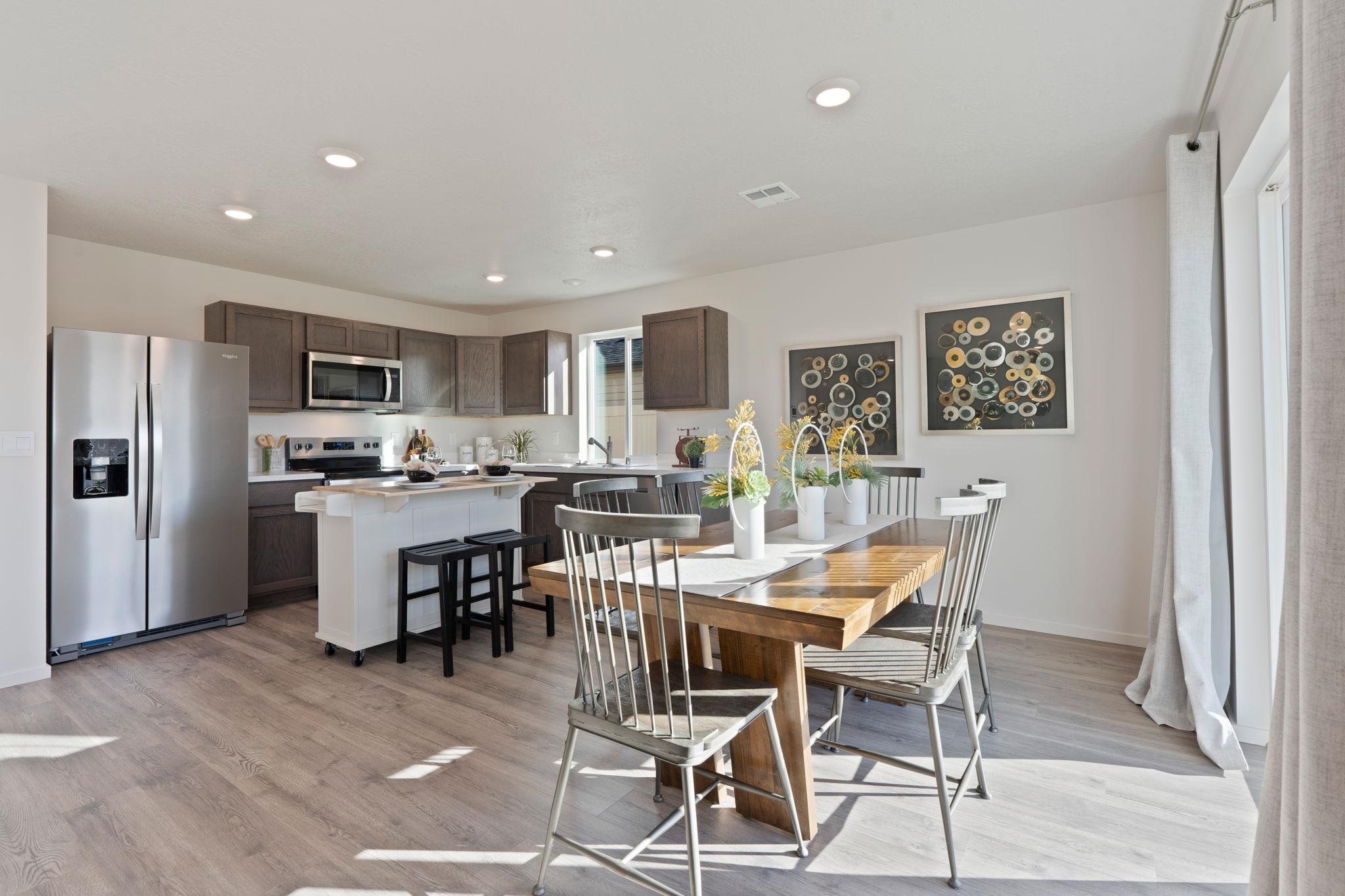 1561 E A St - Photo 19