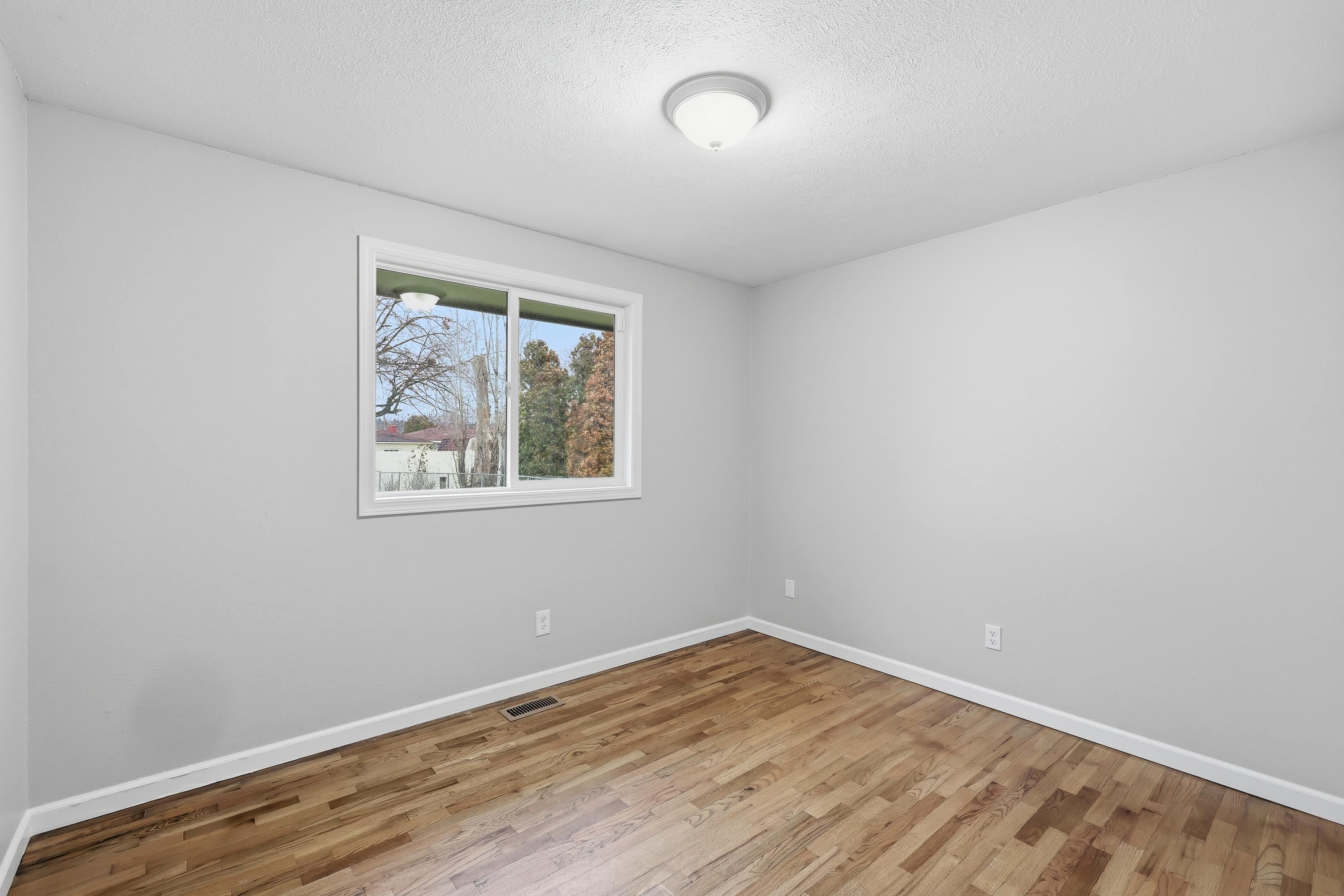 11619 E Buckeye Ave - Photo 13