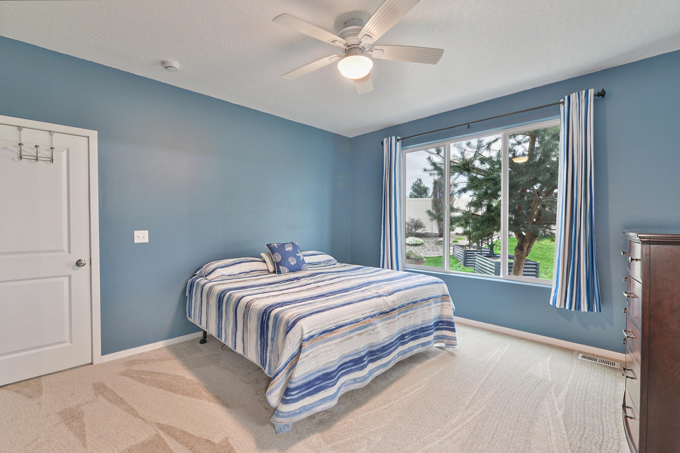2019 N CARSON RANGE St - Photo 13