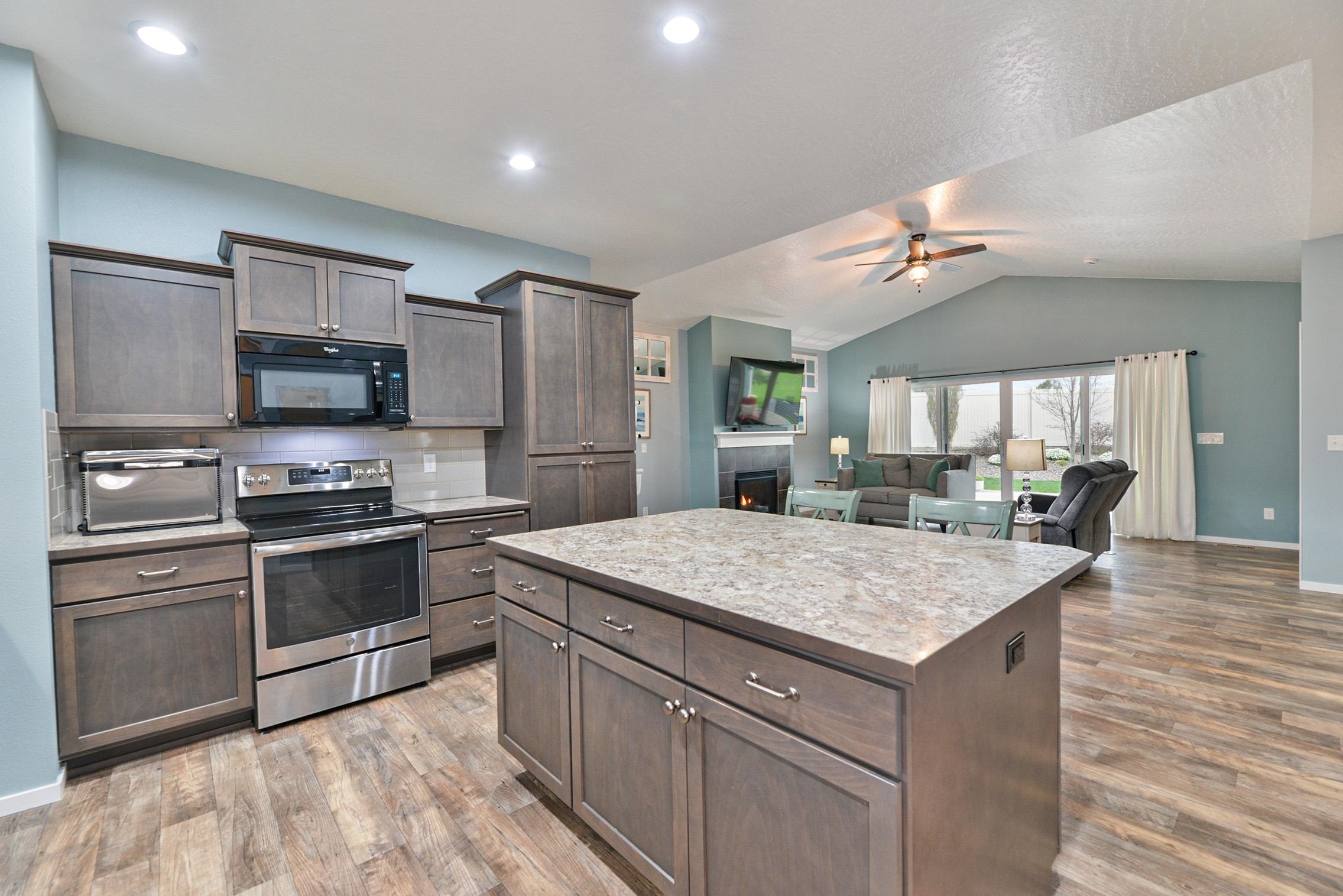 2019 N CARSON RANGE St - Photo 7