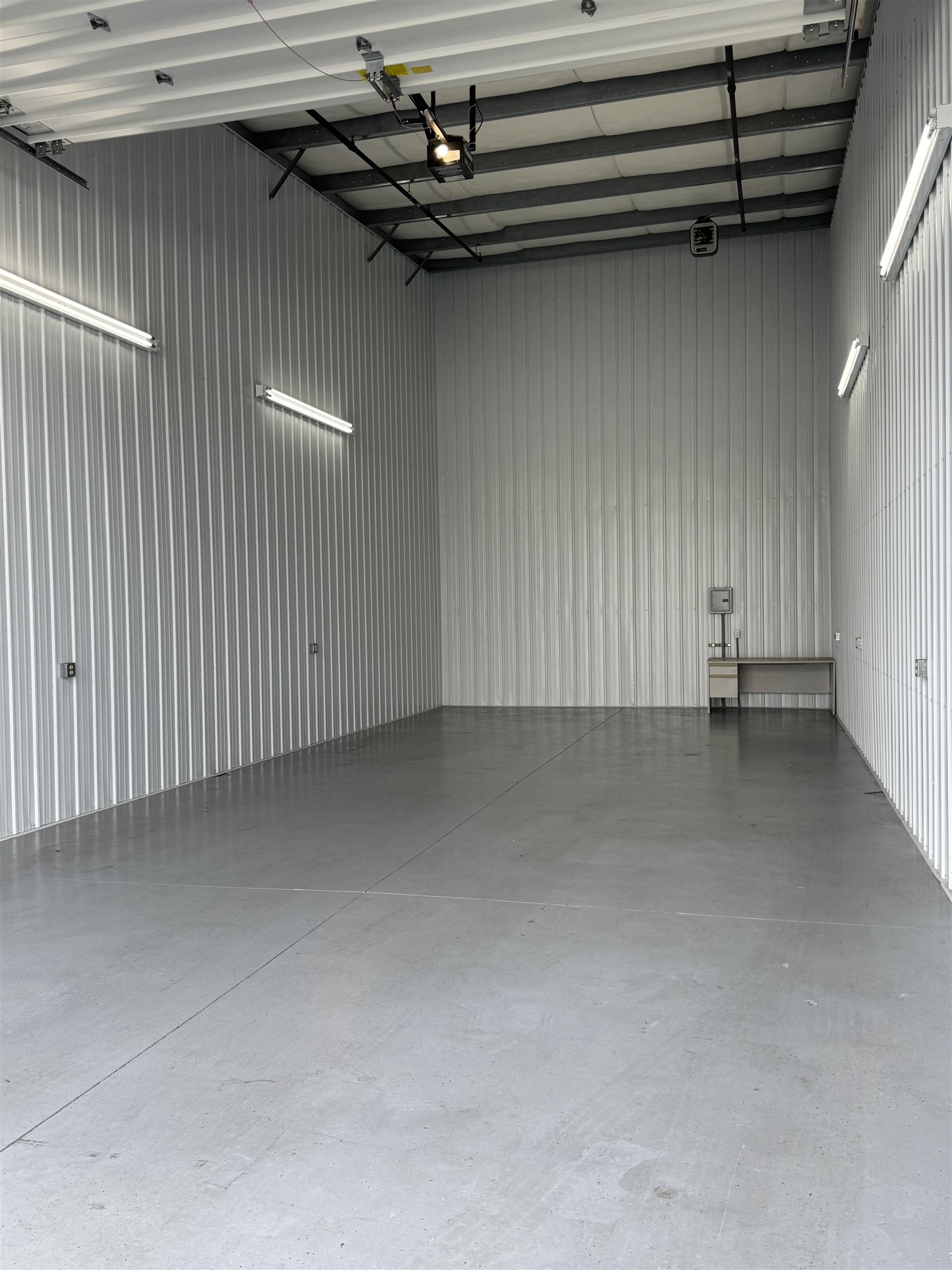 19410 E Broadway Ave - Photo 2