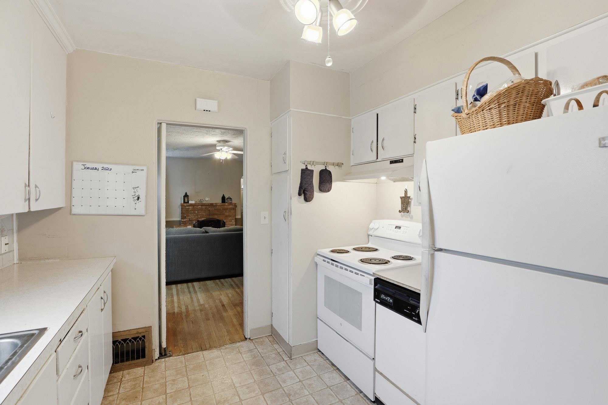 3110 N Jefferson St - Photo 9