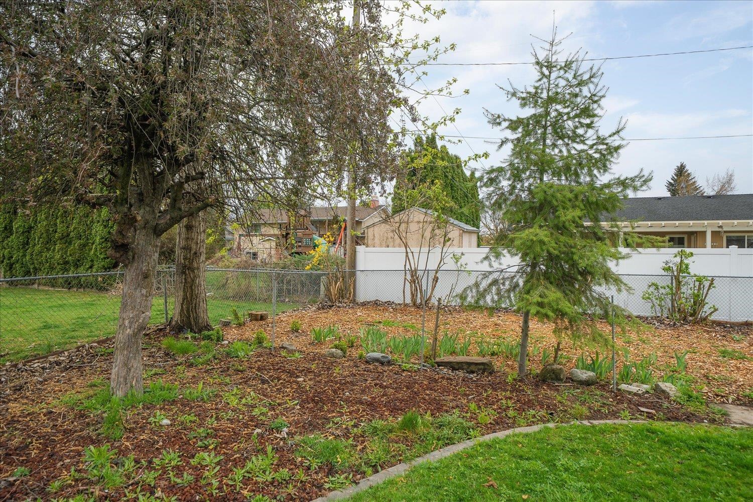 14104 E Sharp Ave - Photo 44