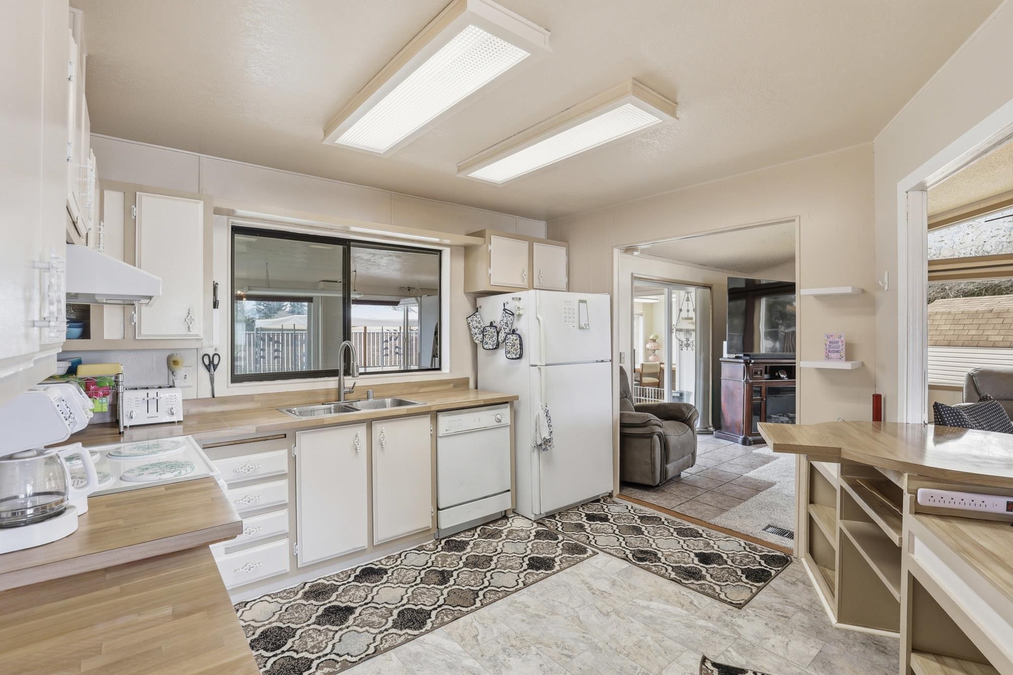 18720 E Fairview Ct - Photo 13