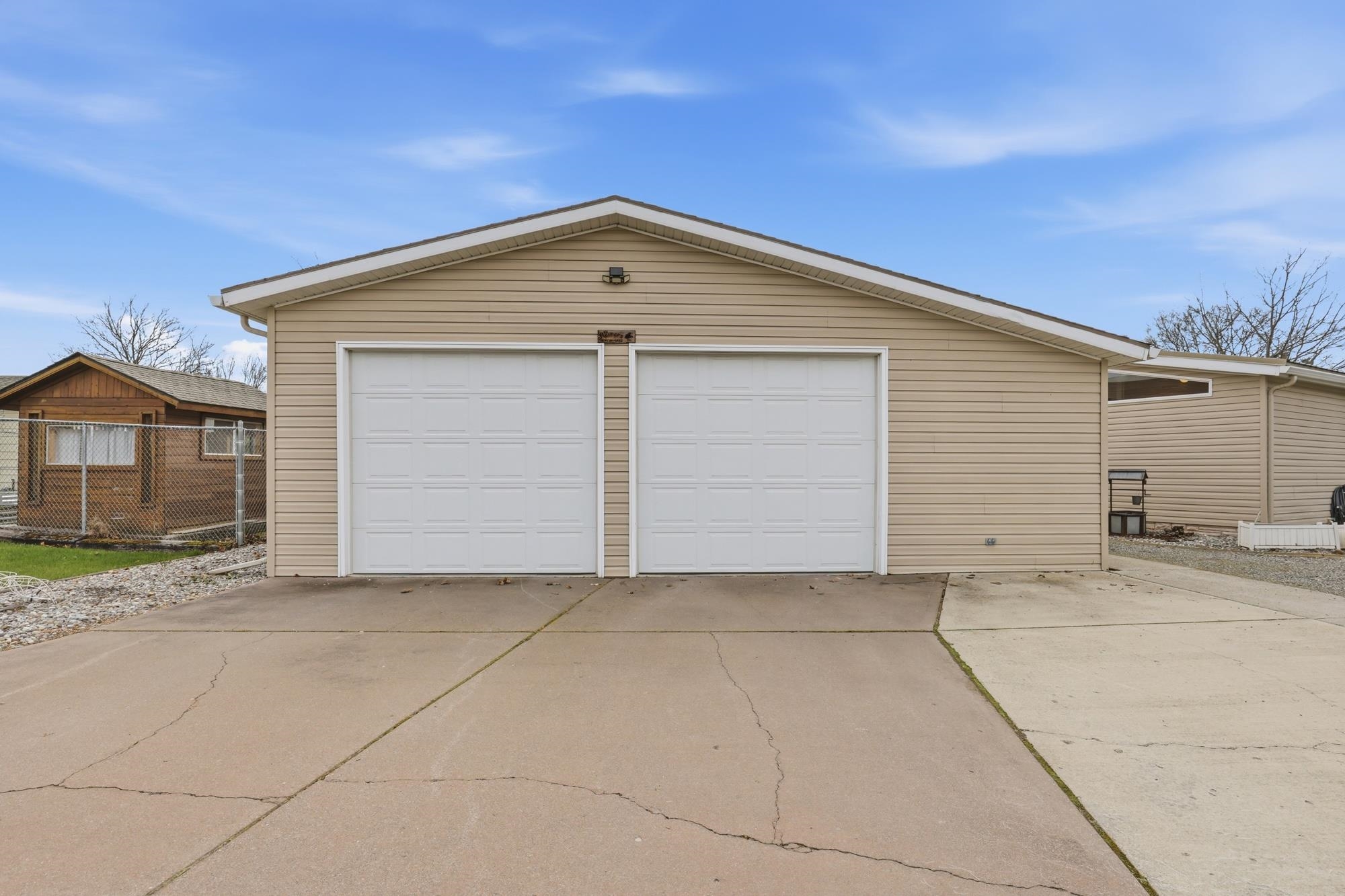 18720 E Fairview Ct - Photo 24