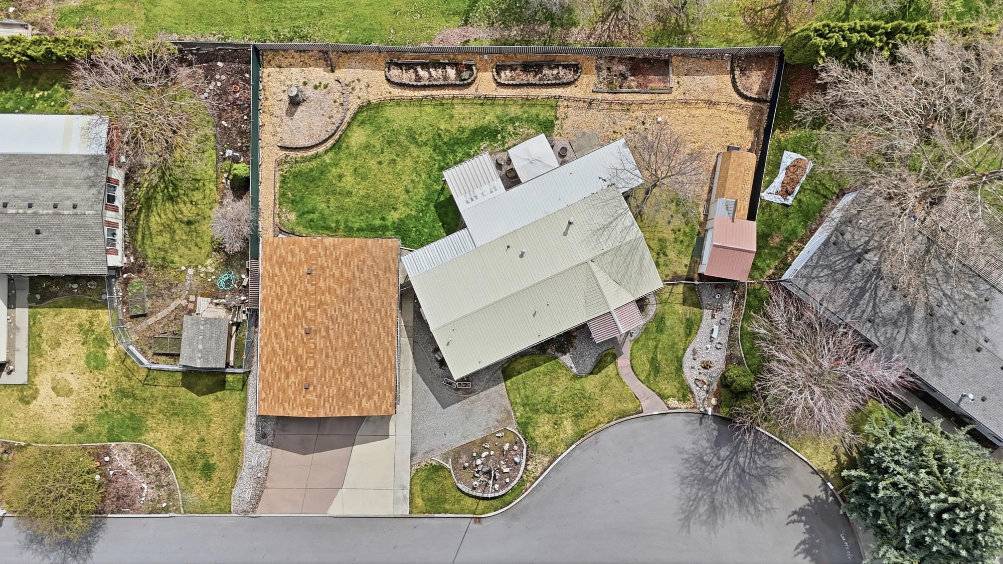 18720 E Fairview Ct - Photo 35