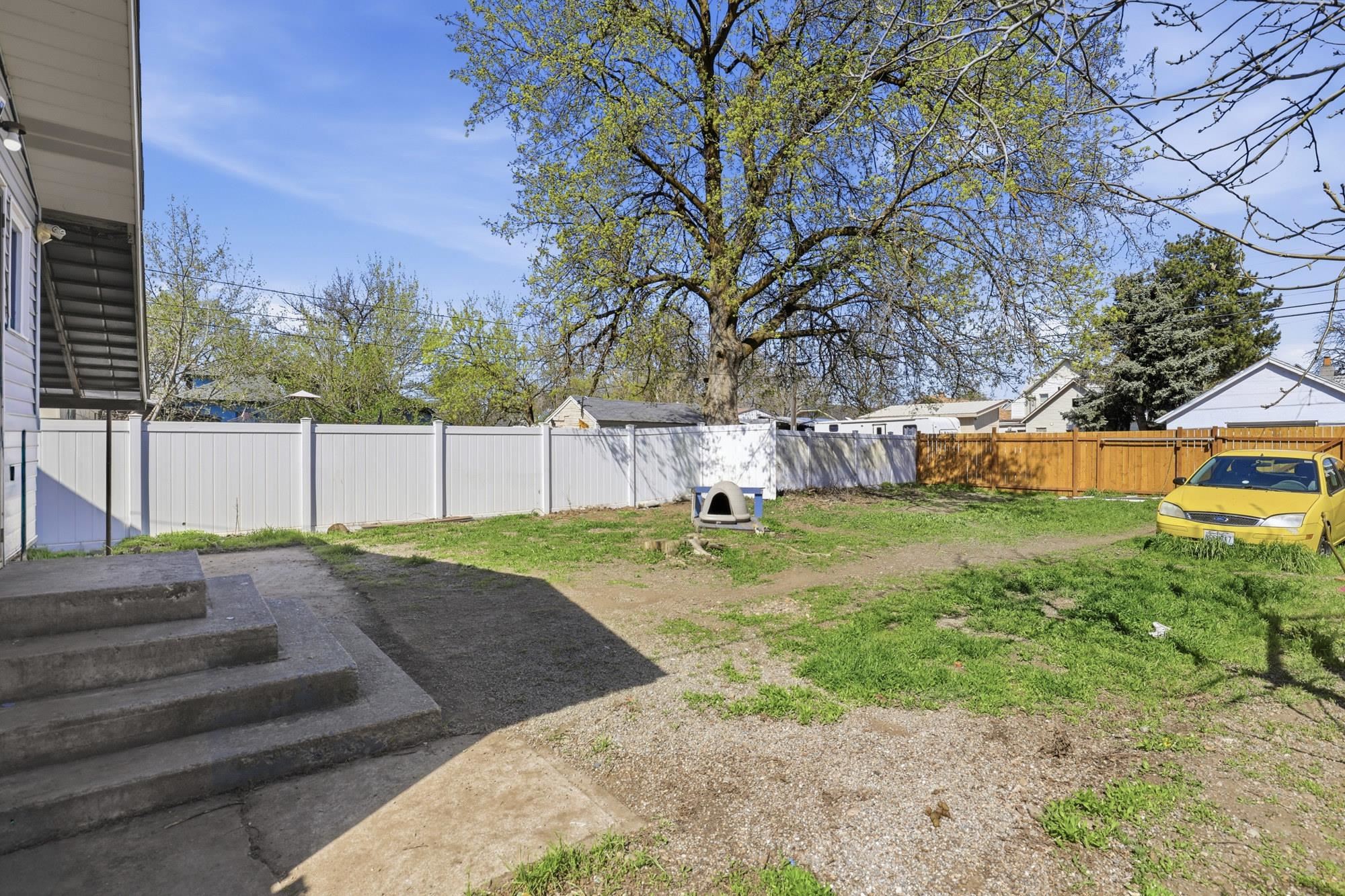 2216 W Dean Ave - Photo 22