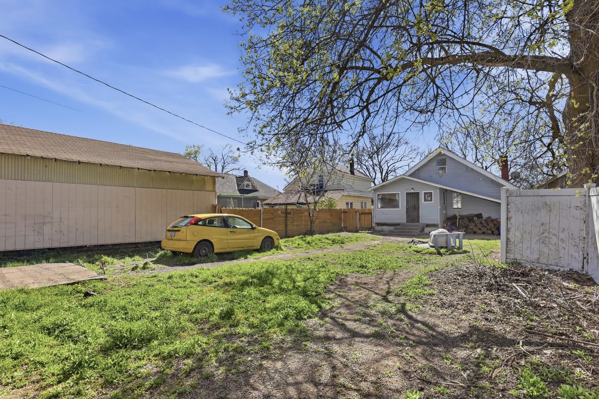 2216 W Dean Ave - Photo 23