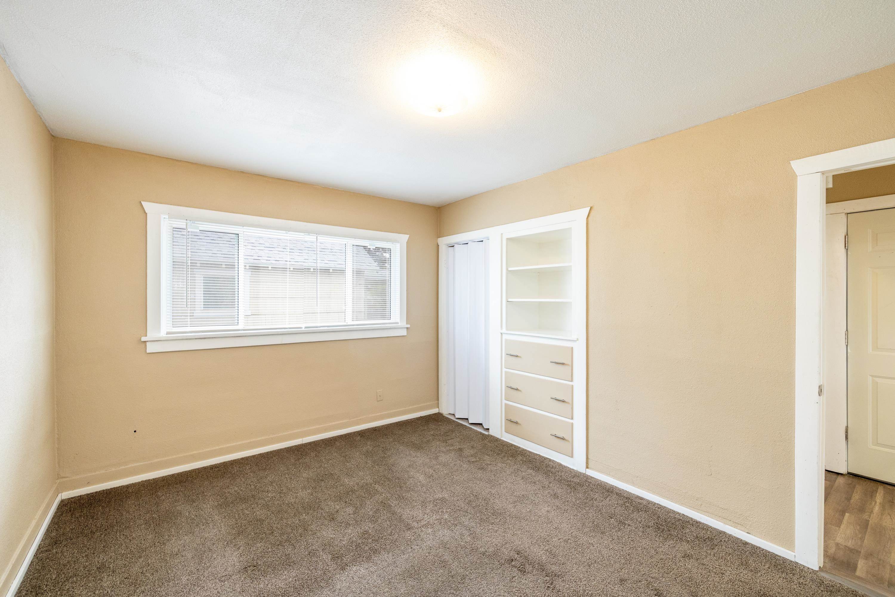 1315 W Indiana Ave - Photo 15