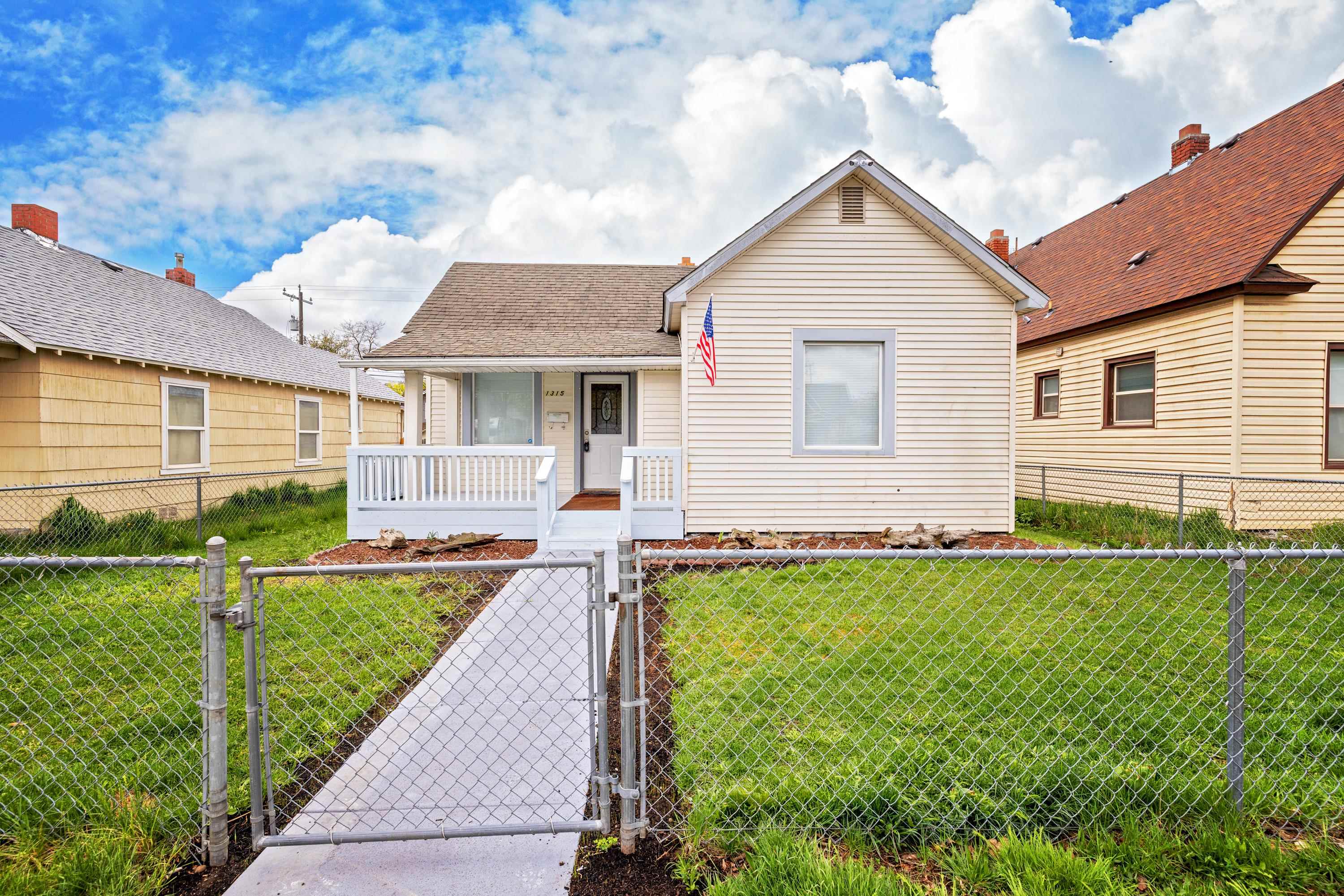 1315 W Indiana Ave - Photo 3