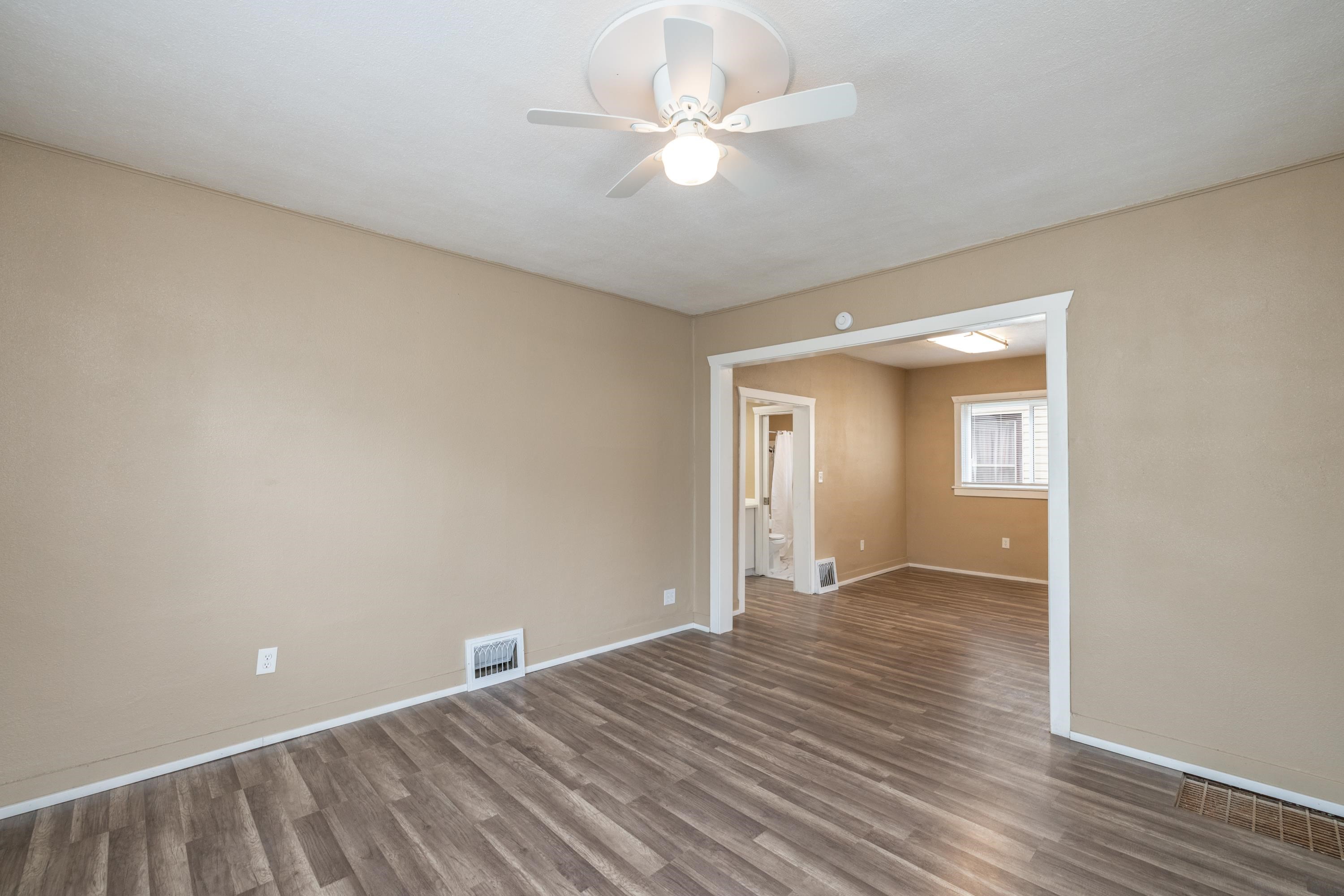 1315 W Indiana Ave - Photo 7
