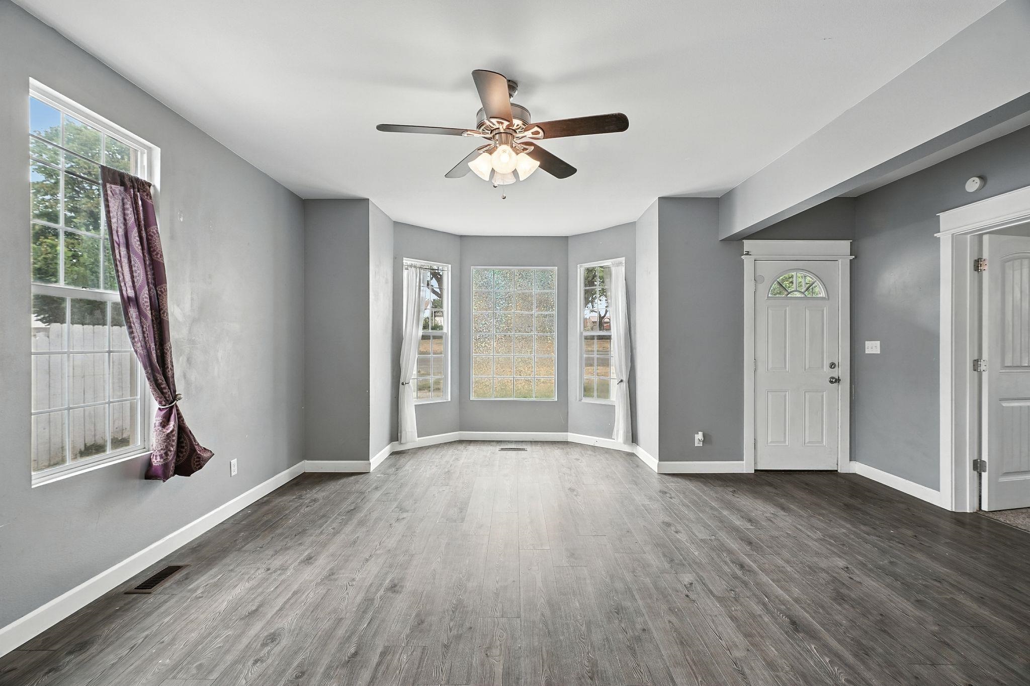 217 S Broadway St - Photo 12