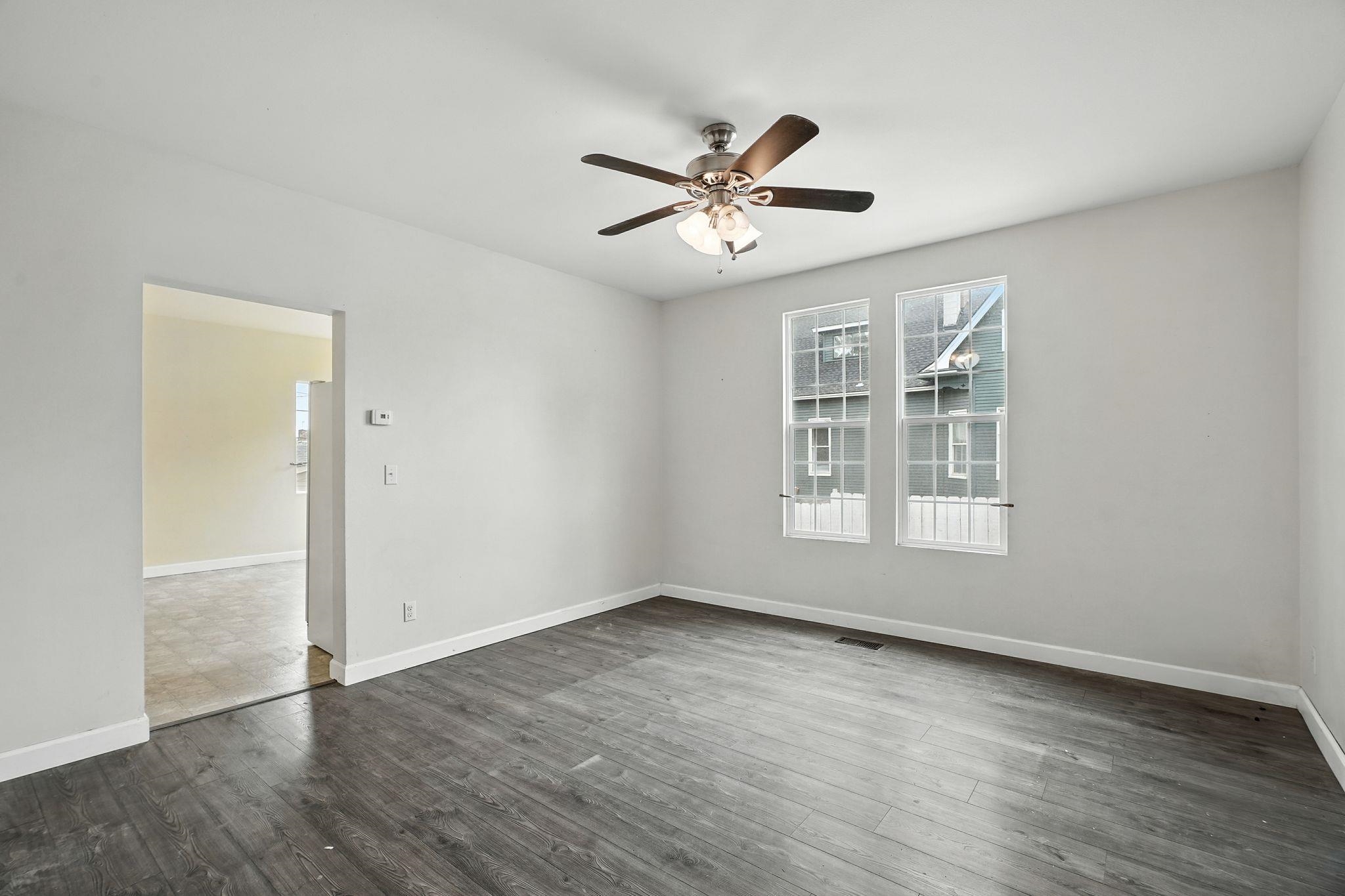 217 S Broadway St - Photo 17