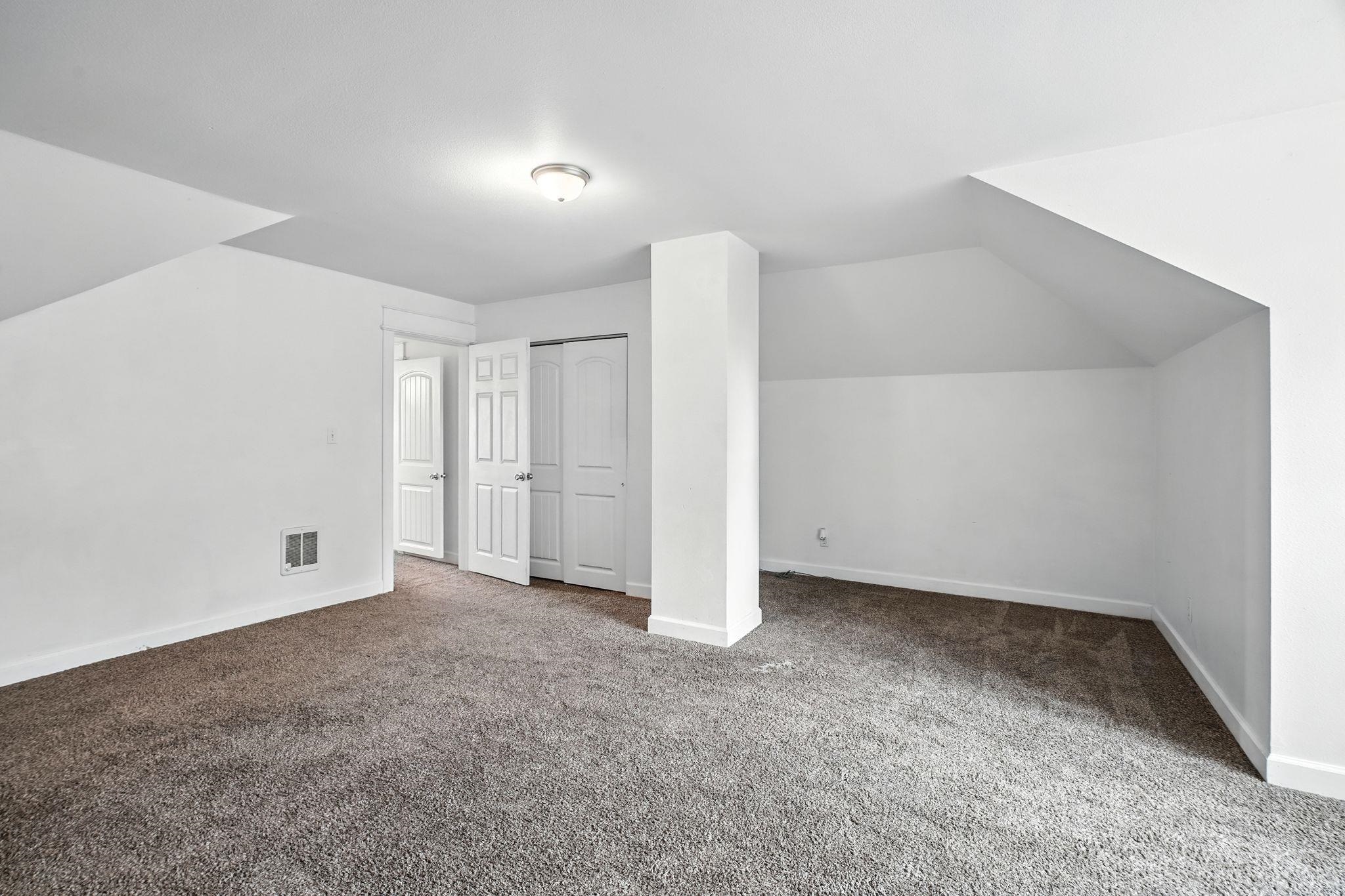 217 S Broadway St - Photo 19