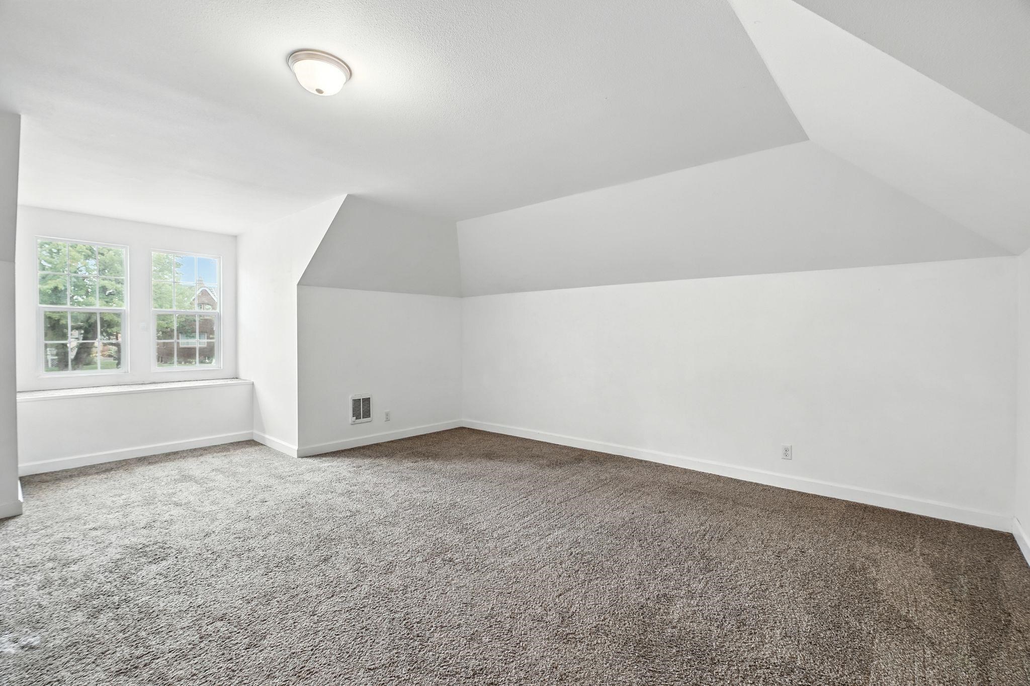 217 S Broadway St - Photo 20