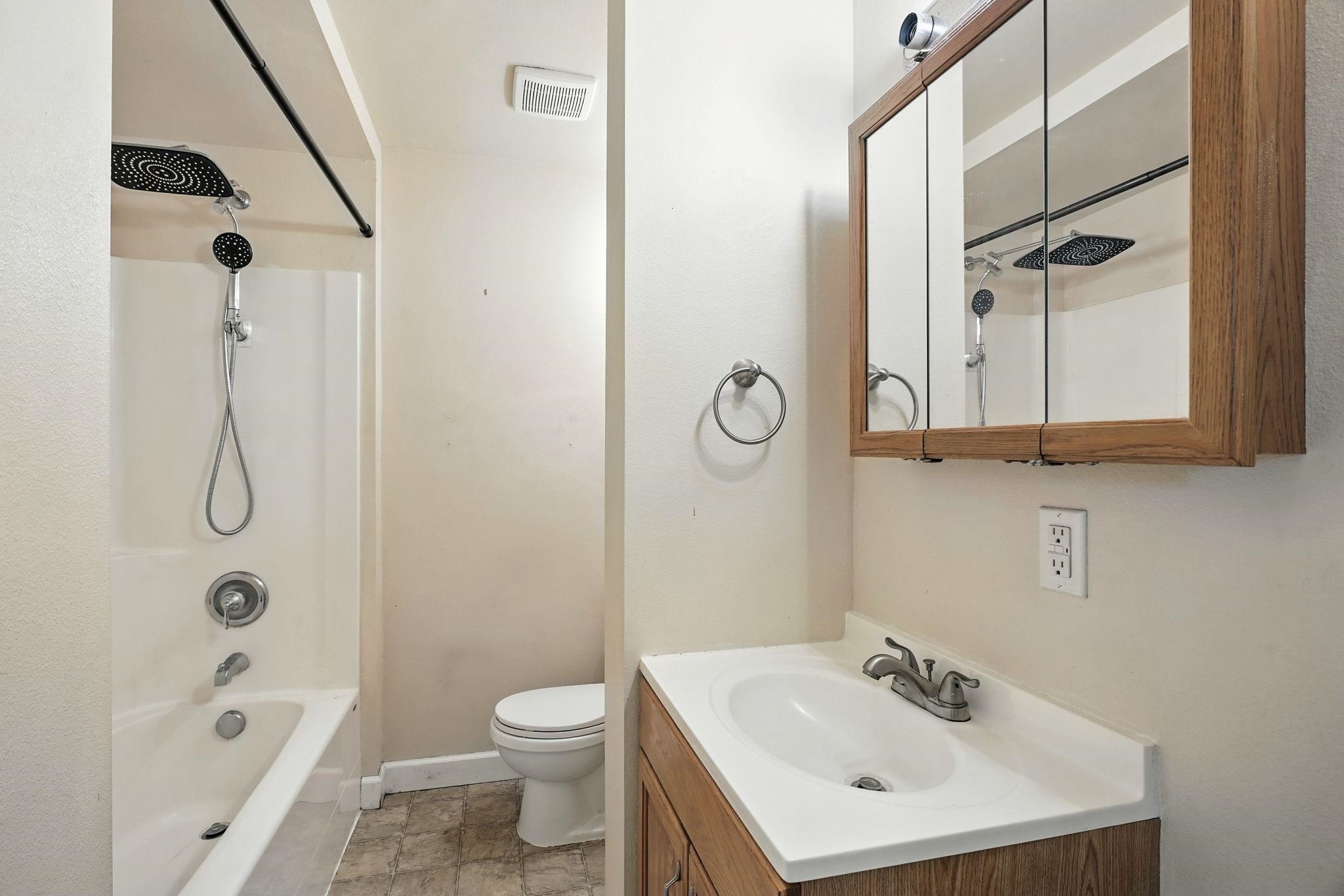 217 S Broadway St - Photo 8