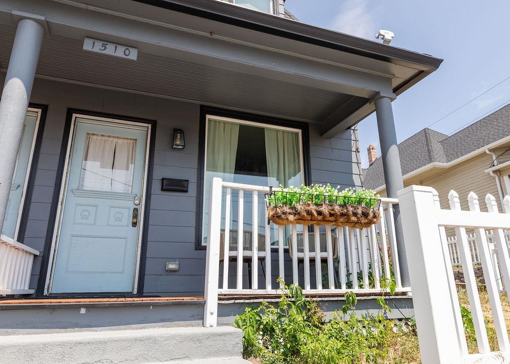 1510 W College Ave - Photo 4
