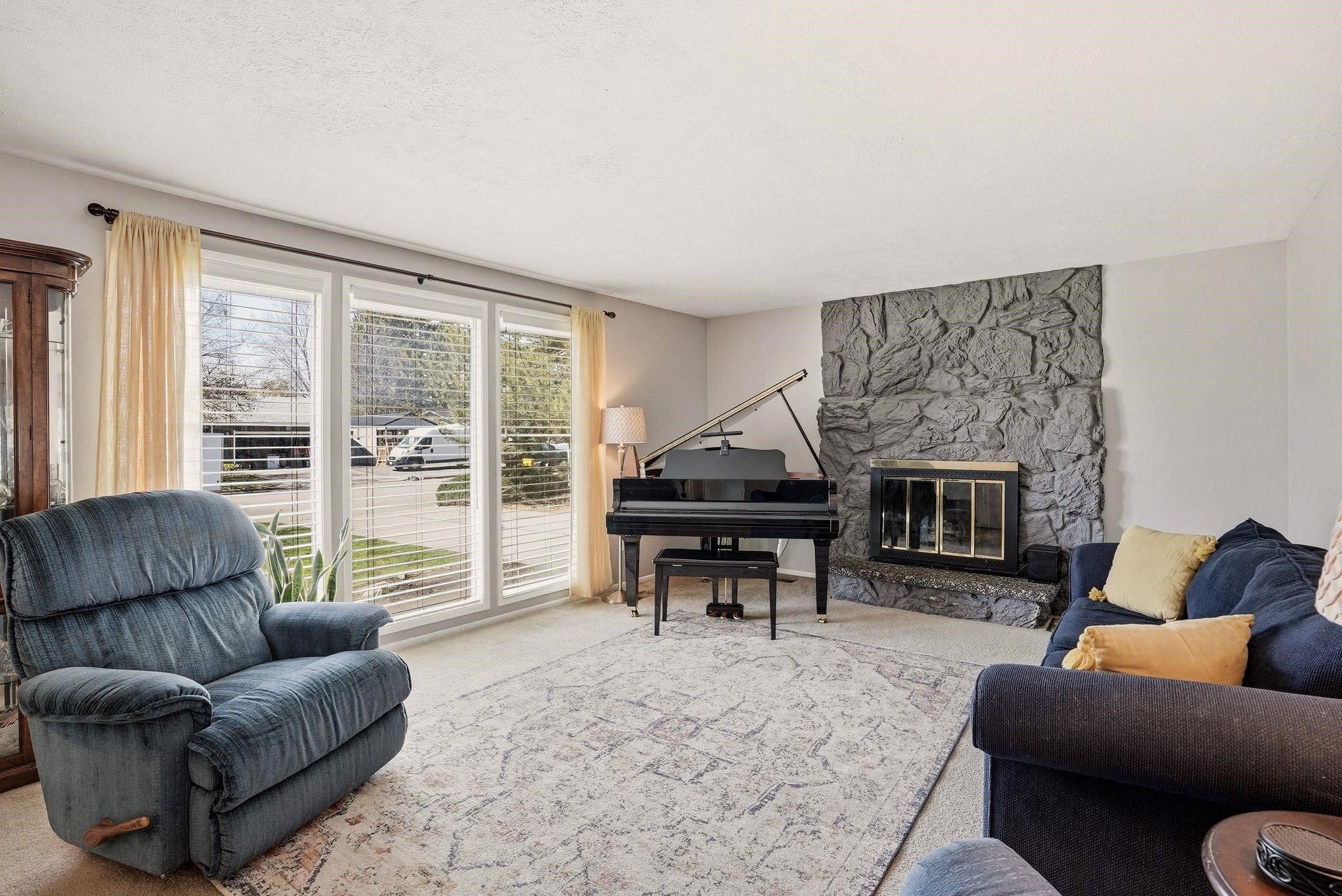 2021 S Calvin Rd - Photo 3