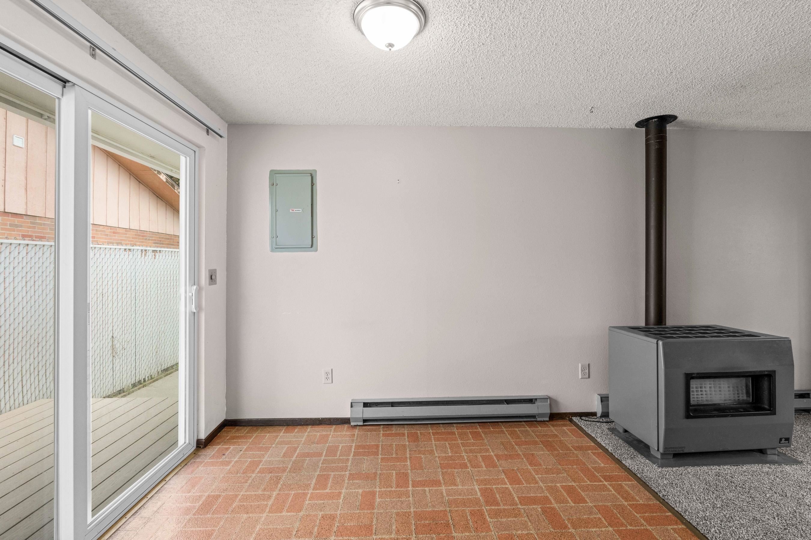3142 E 31st Ave - Photo 6