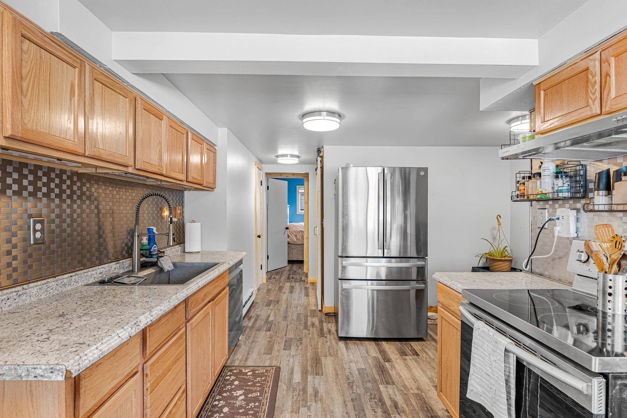 12707 E 8TH Ave - Photo 12