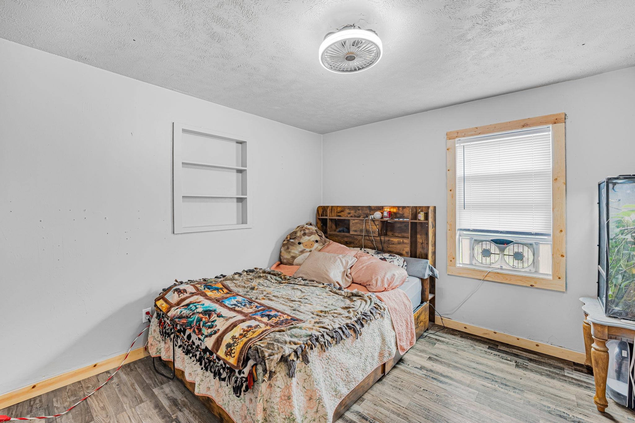 12707 E 8TH Ave - Photo 17