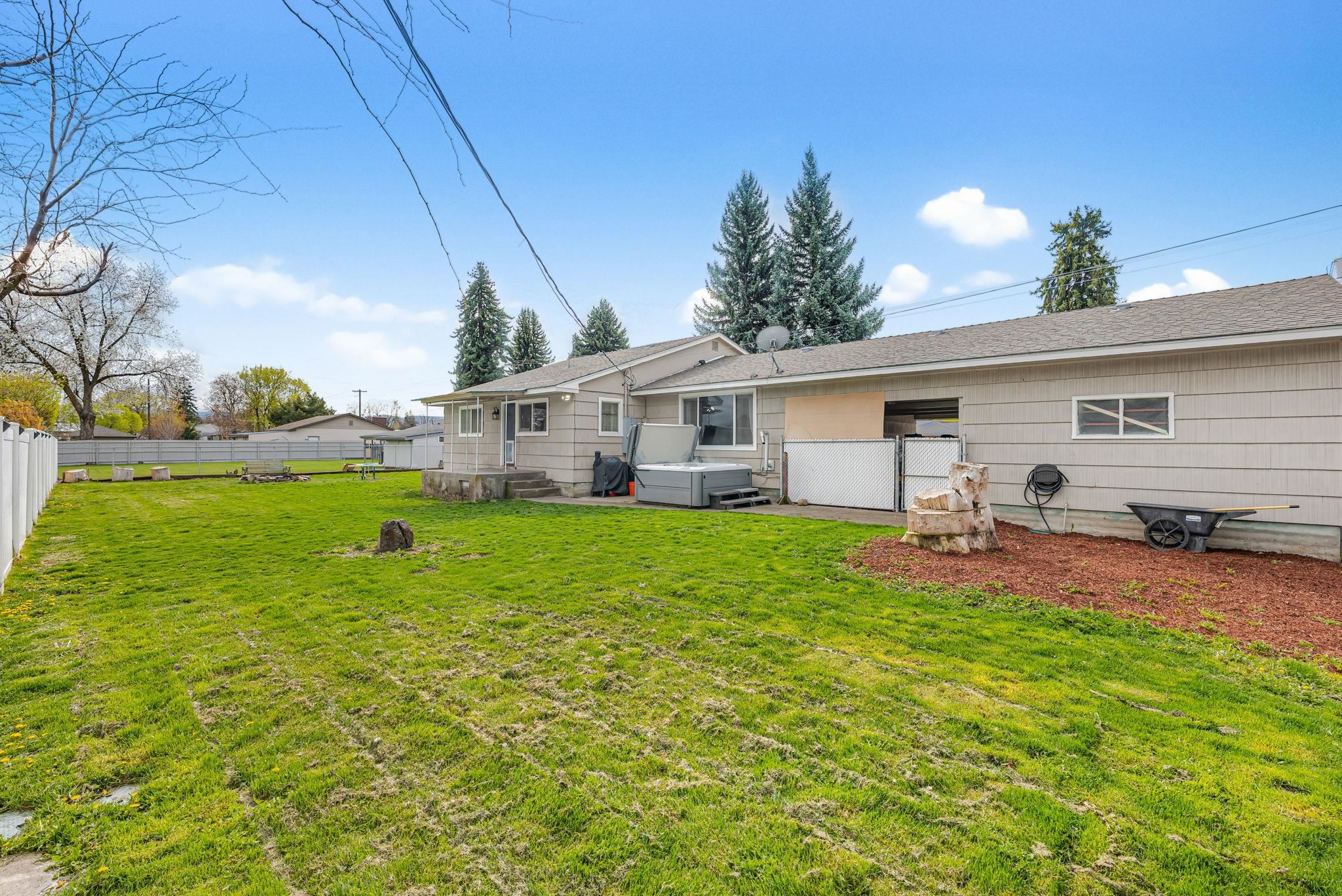 12707 E 8TH Ave - Photo 24