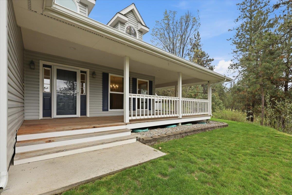 19722 E Pheasant Dr - Photo 3