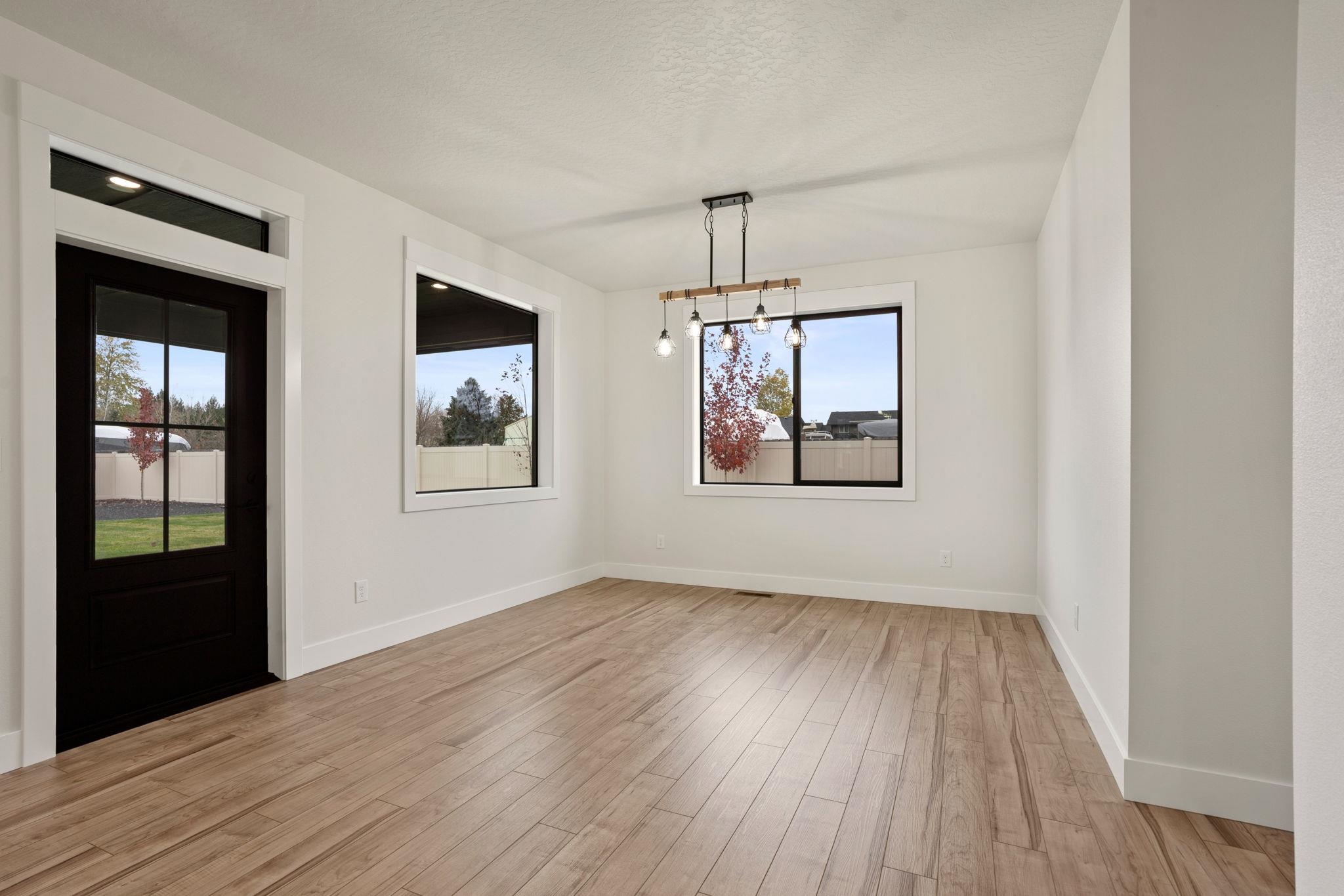 10822 E 36th Dr - Photo 5