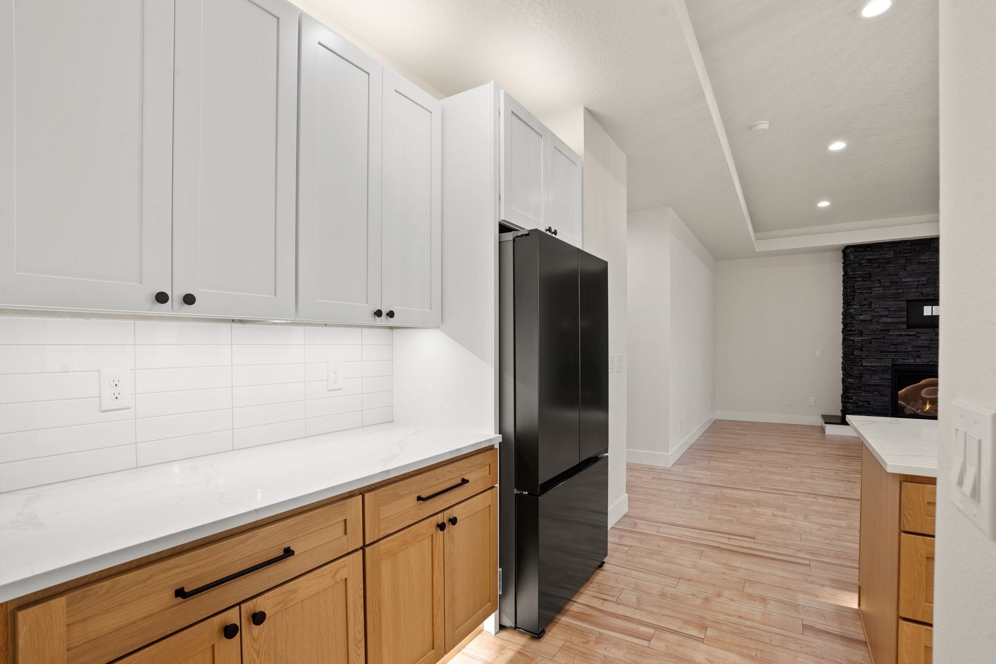 10822 E 36th Dr - Photo 9