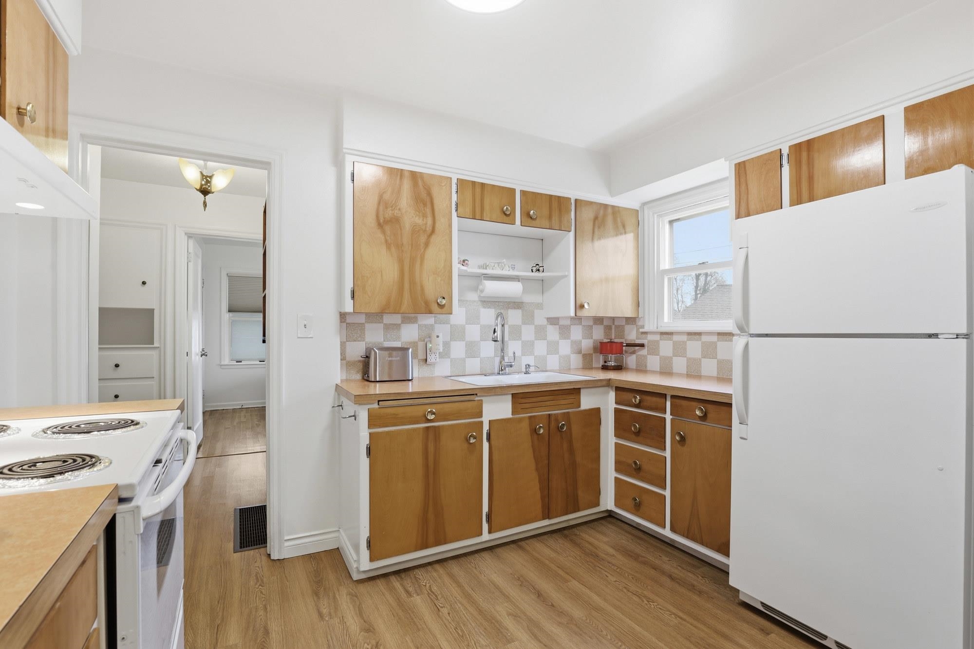 1107 E EMPIRE Ave - Photo 9