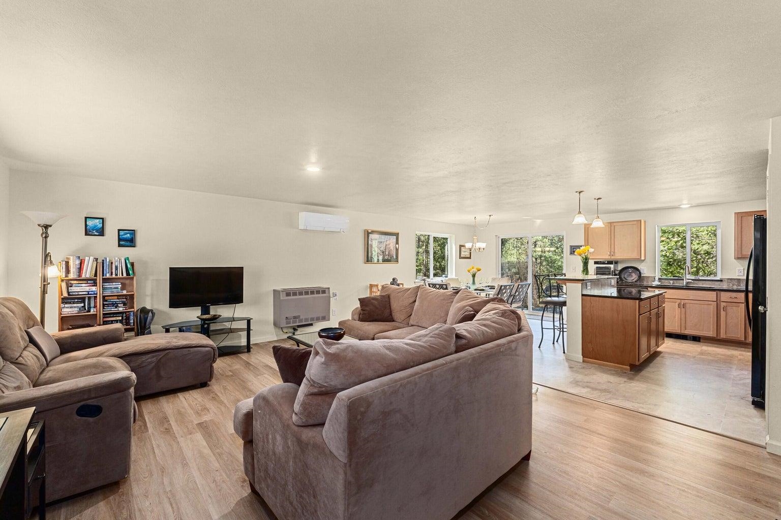 272 Eagle Dr - Photo 7