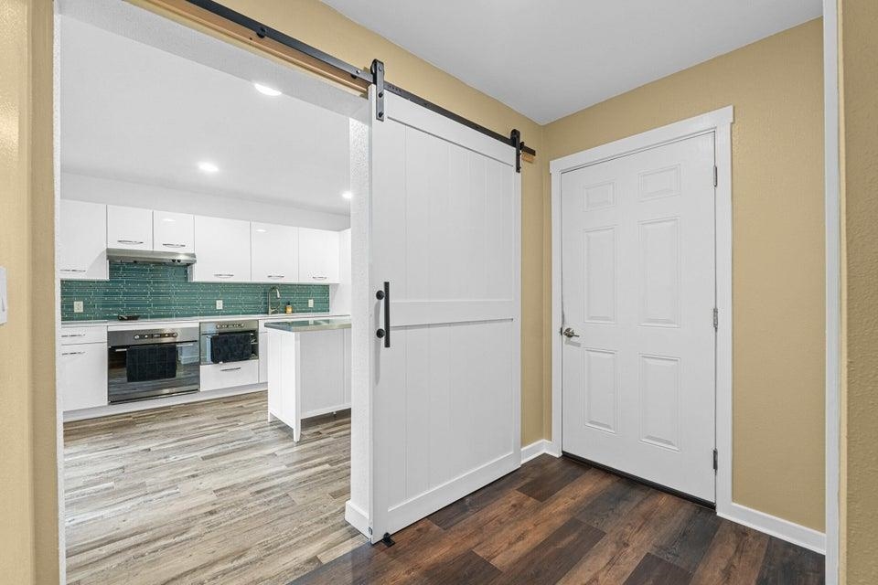 430 E 9TH Ave - Photo 14