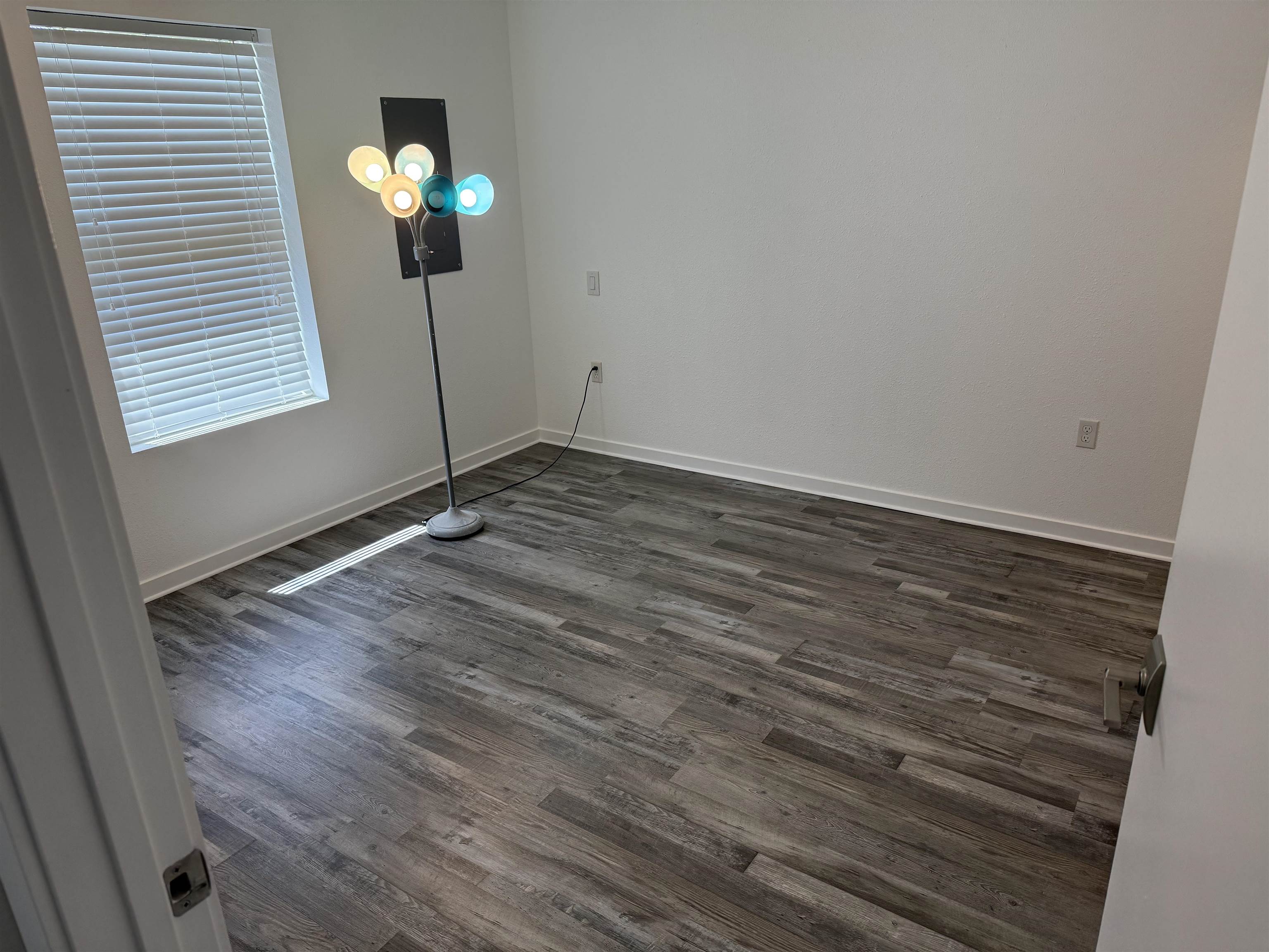 430 E 9TH Ave - Photo 23