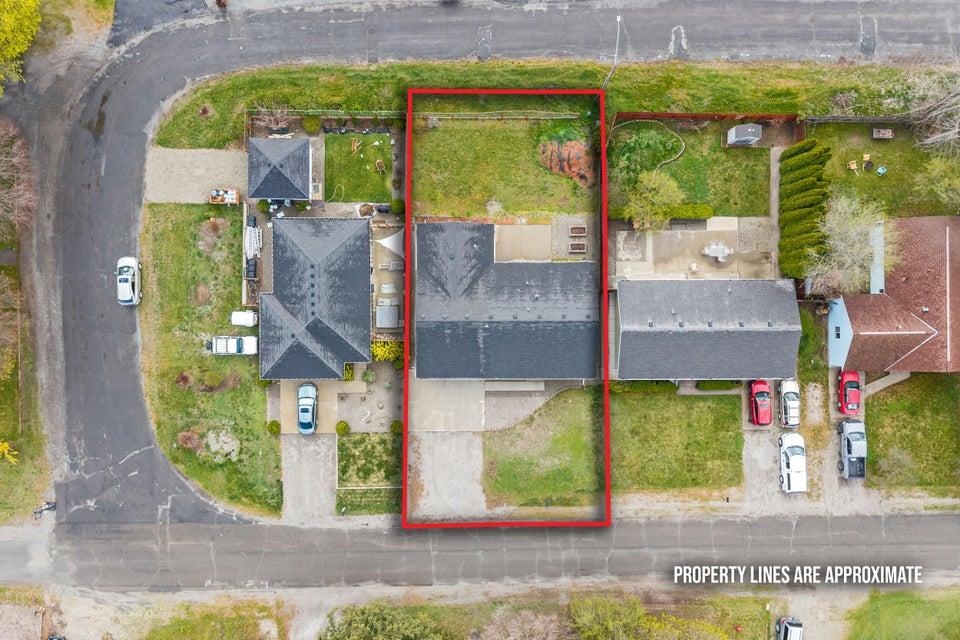 430 E 9TH Ave - Photo 32
