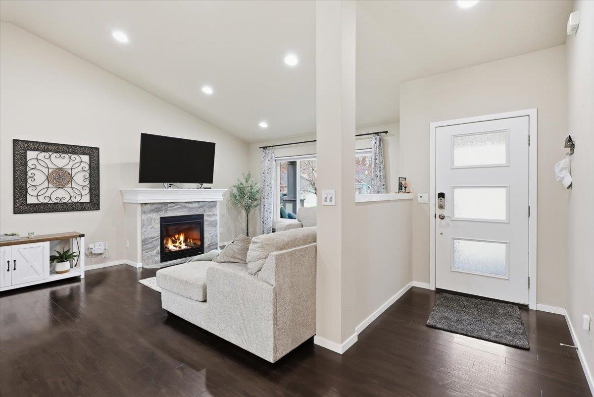 6831 S Blackwing Ct - Photo 7